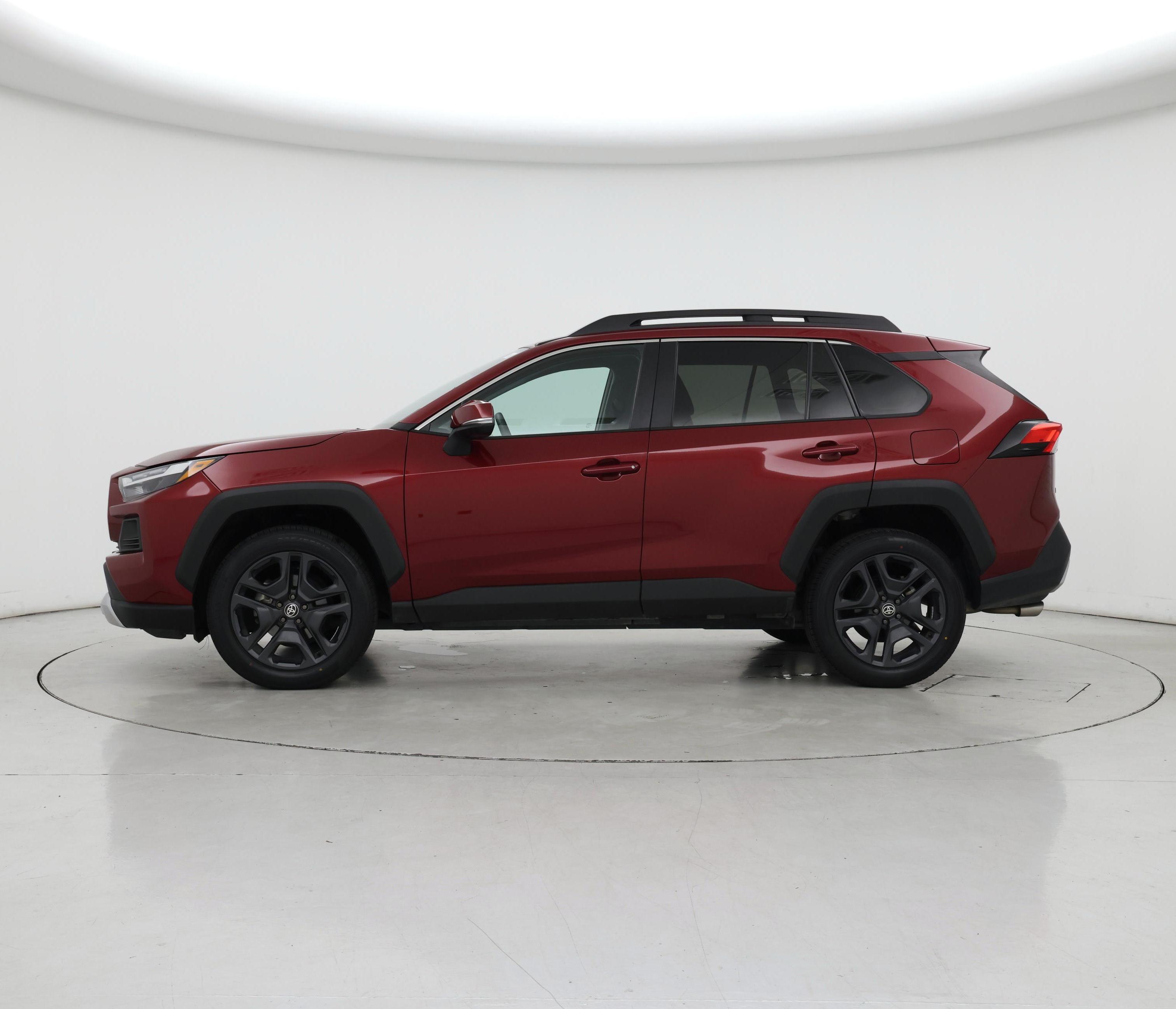 Thumbnail: 2022 Toyota RAV4 - 3