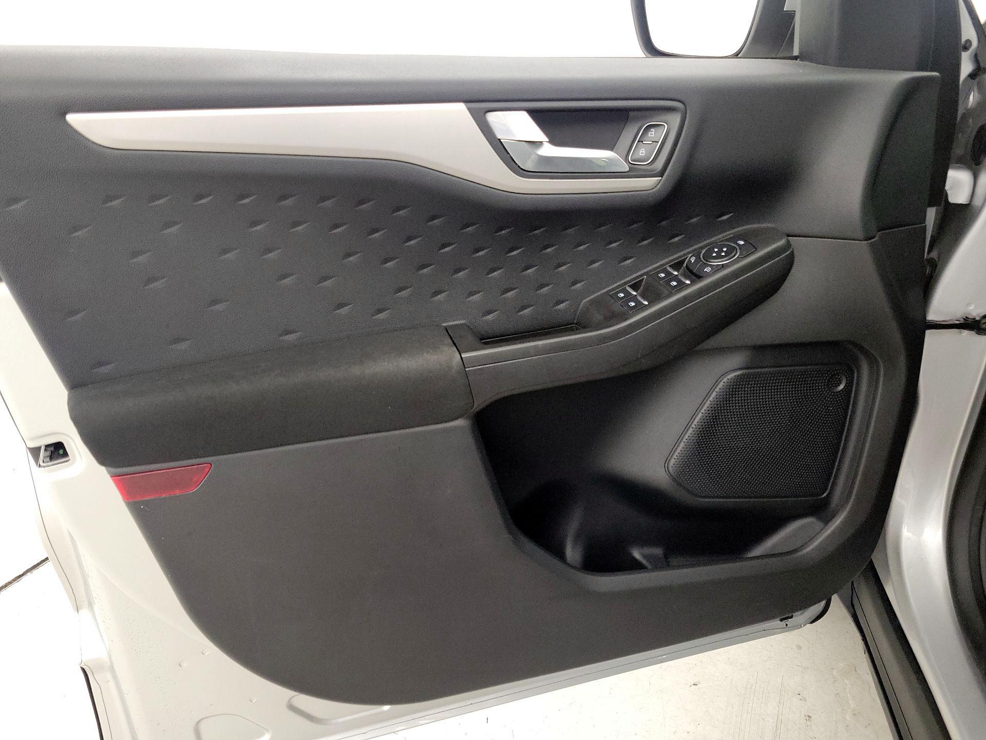 Thumbnail: 2020 Ford Escape - 12