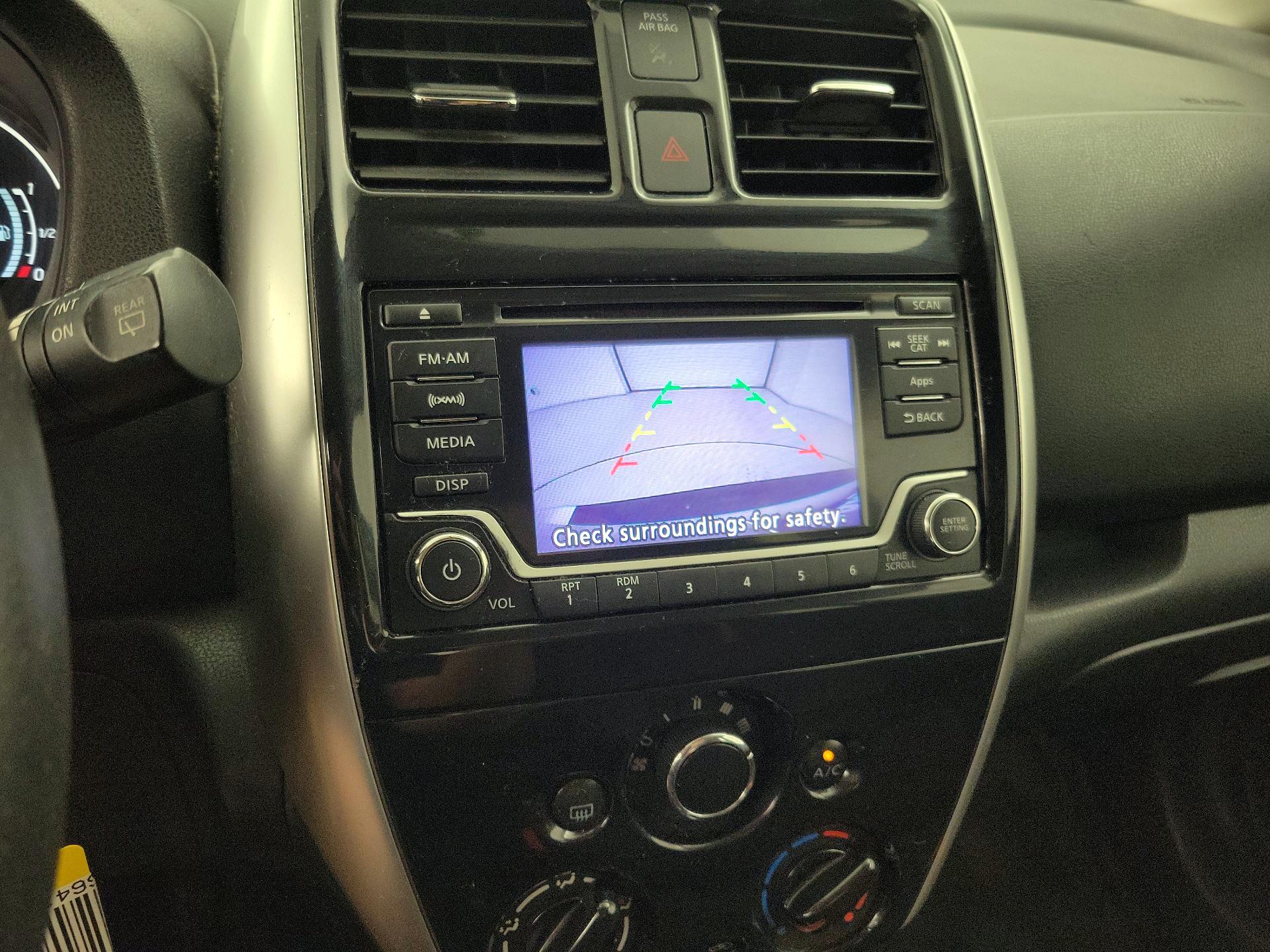 Thumbnail: 2016 Nissan Versa Note - 14