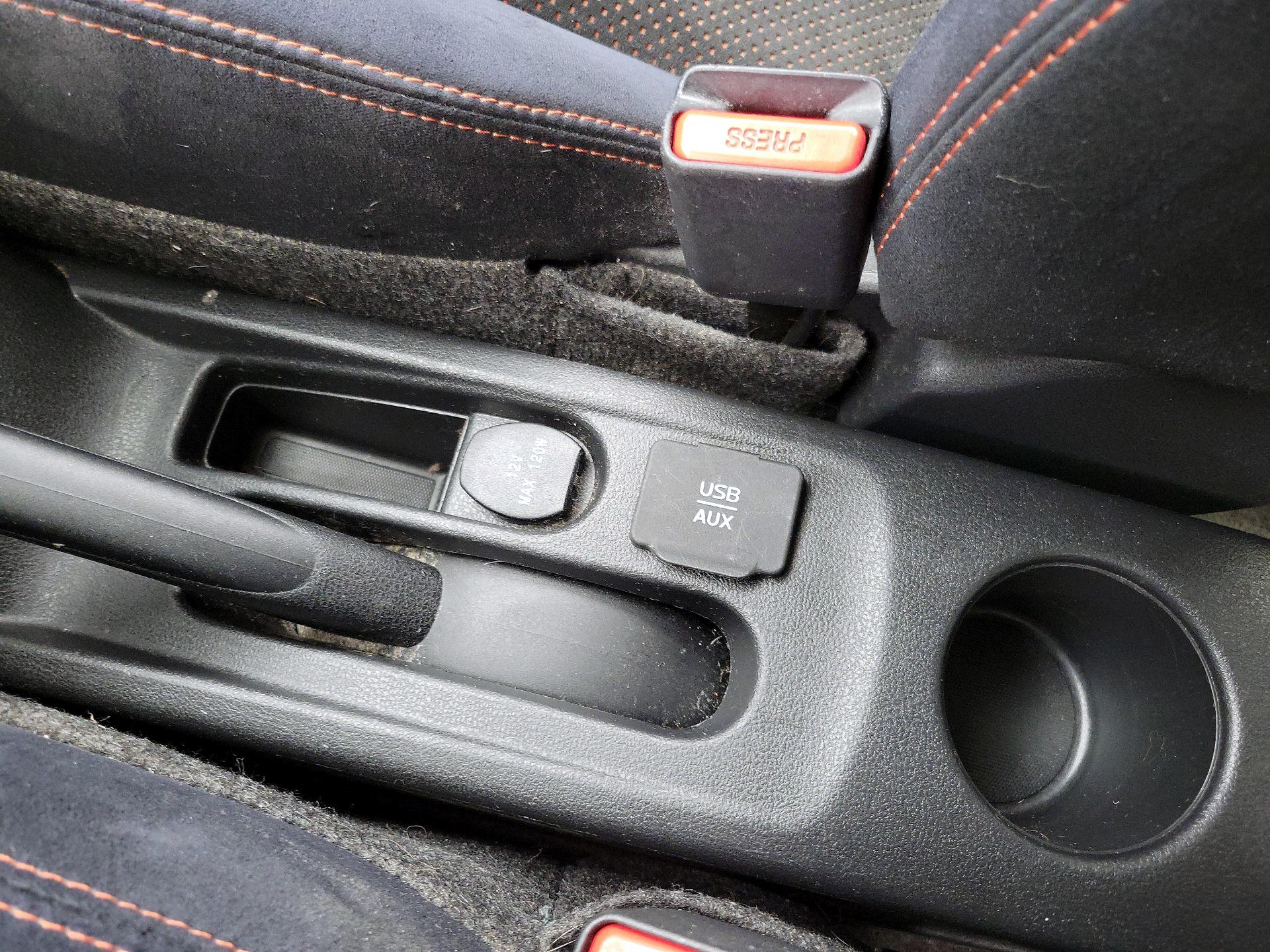 Thumbnail: 2016 Nissan Versa Note - 18