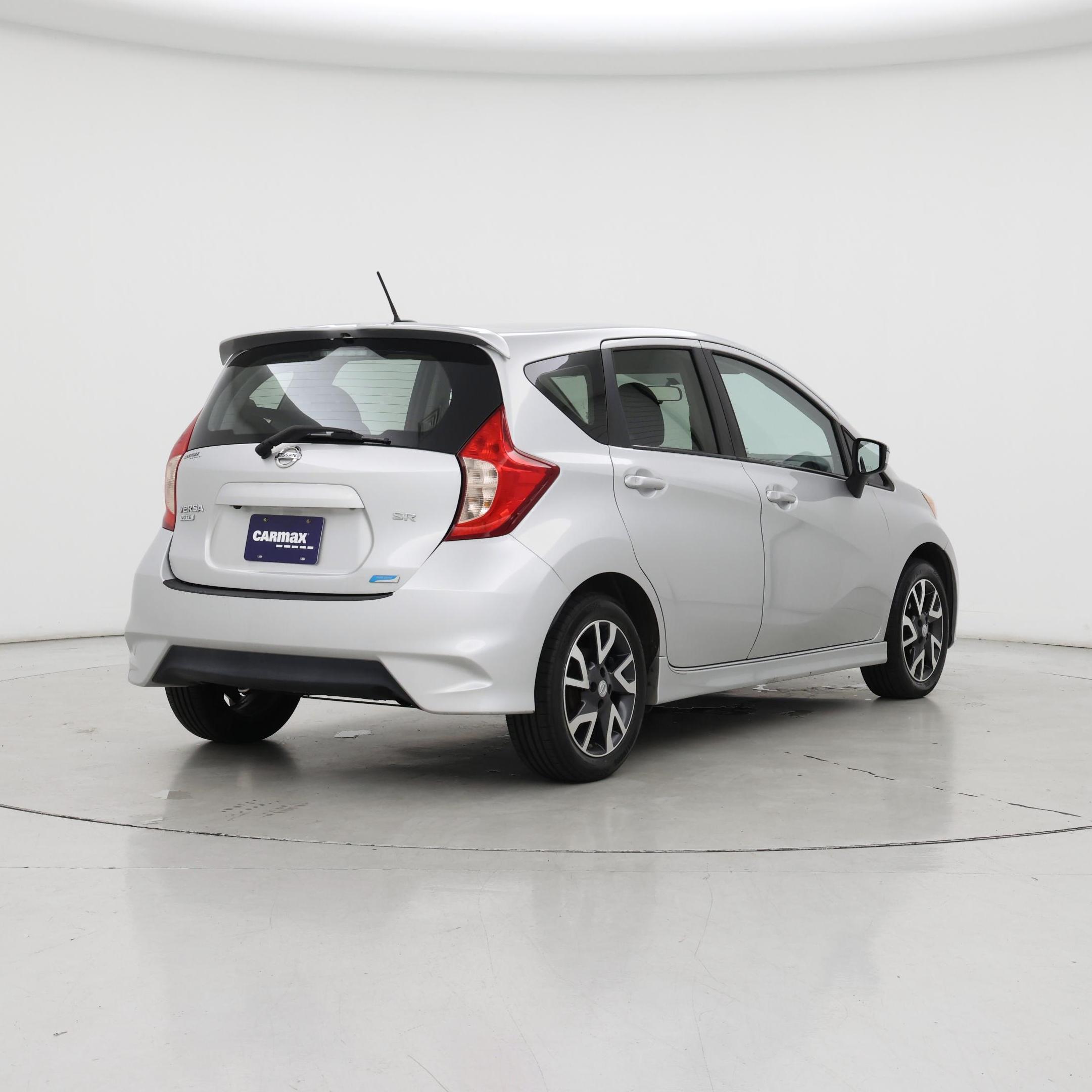 Thumbnail: 2016 Nissan Versa Note - 8