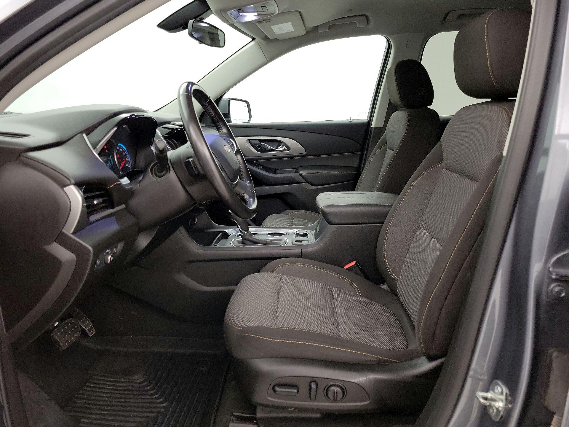 Thumbnail: 2019 Chevrolet Traverse - 11