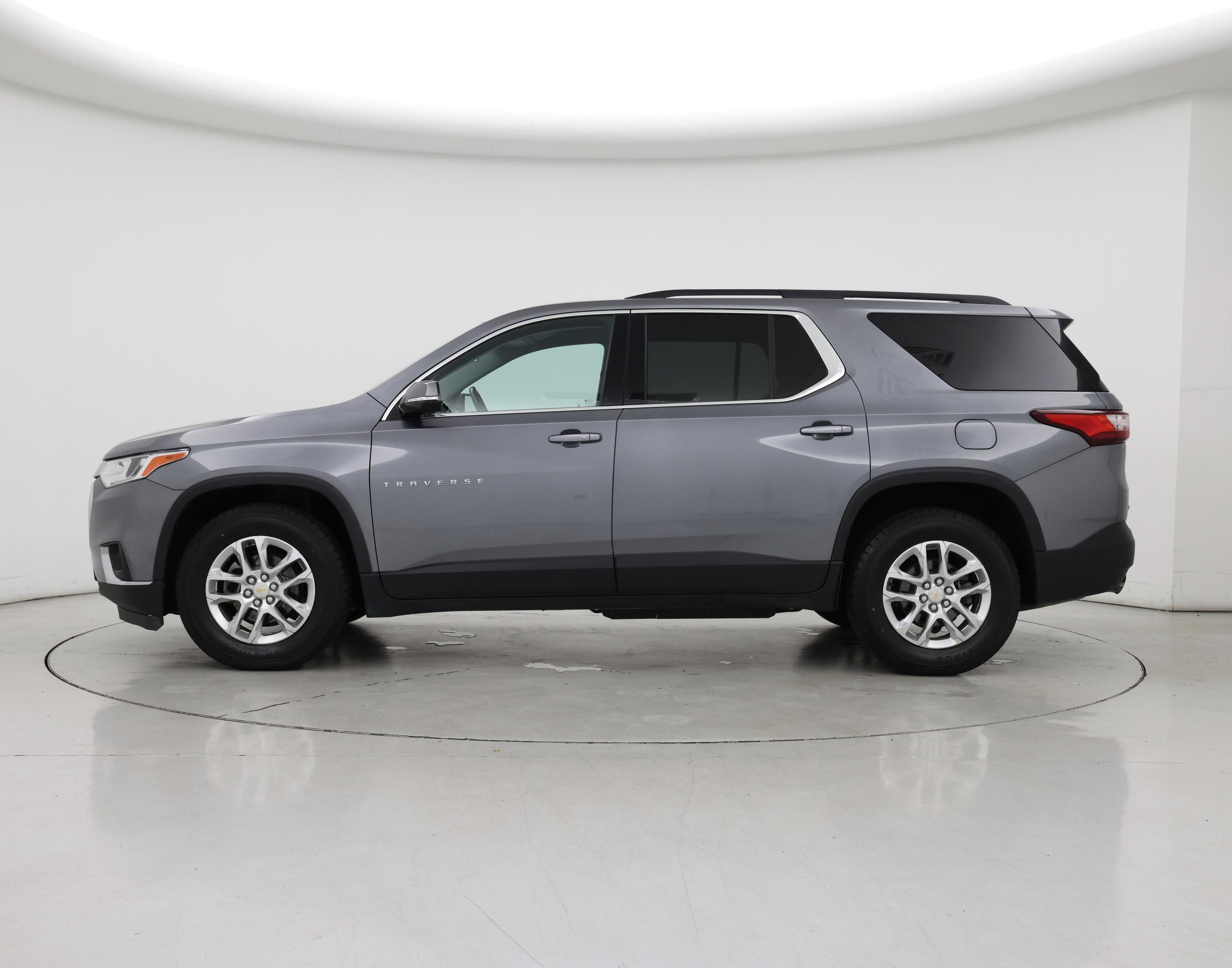 Thumbnail: 2019 Chevrolet Traverse - 3