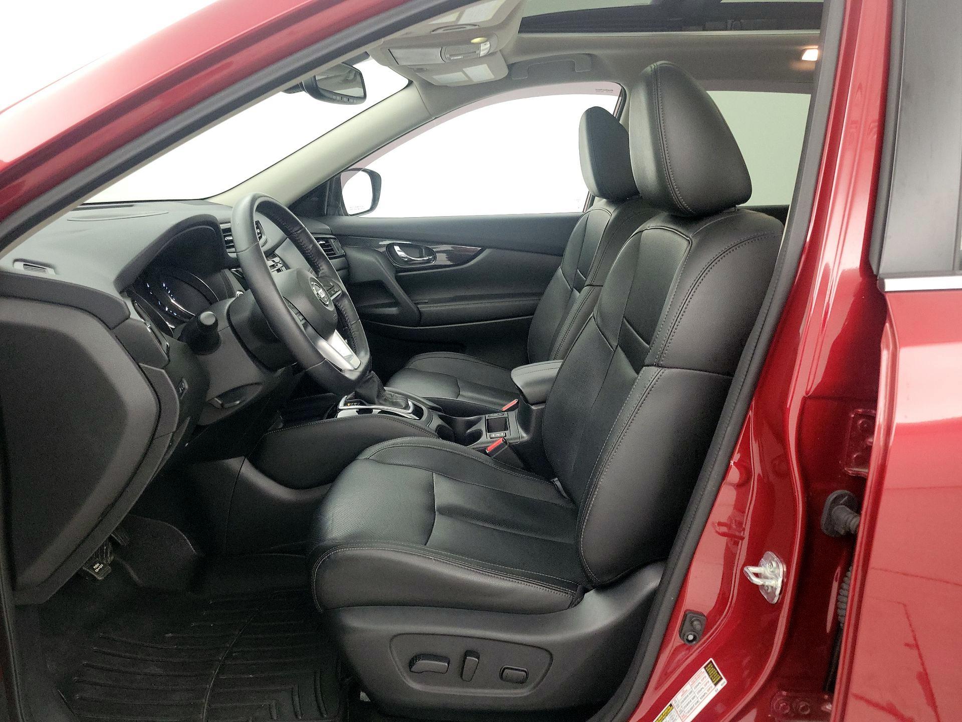 Thumbnail: 2018 Nissan Rogue - 11