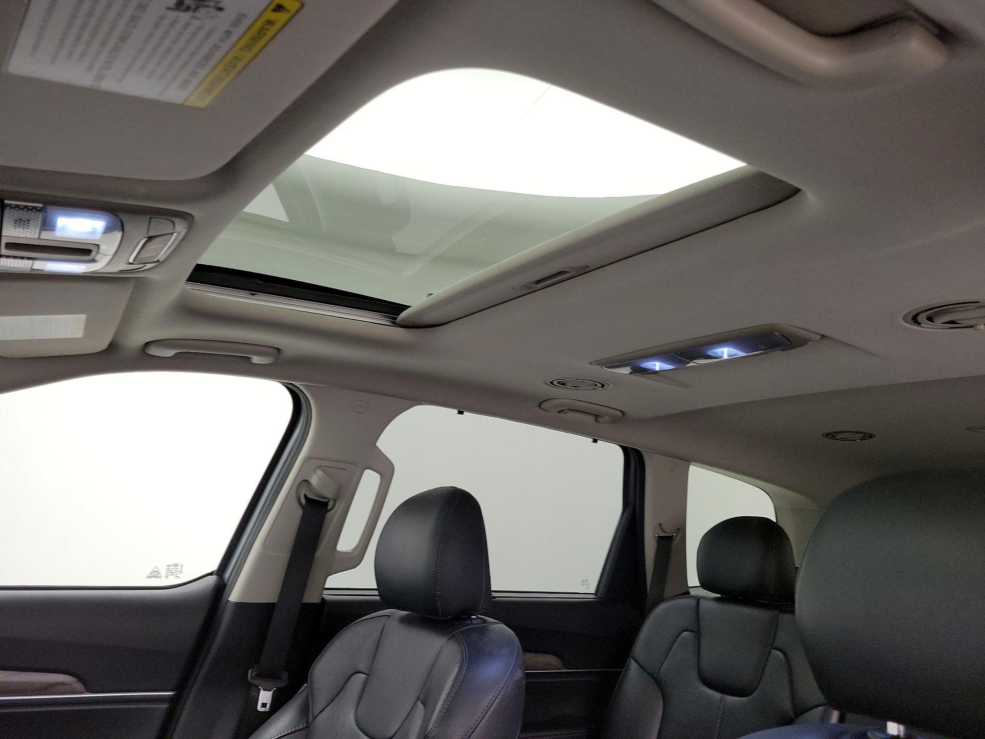 Thumbnail: 2020 Kia Telluride - 20