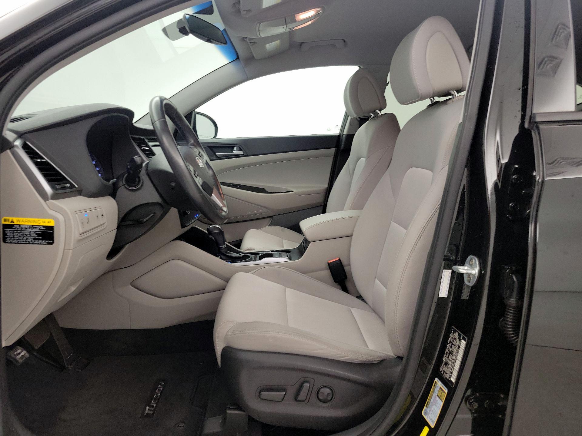 Thumbnail: 2017 Hyundai Tucson - 11