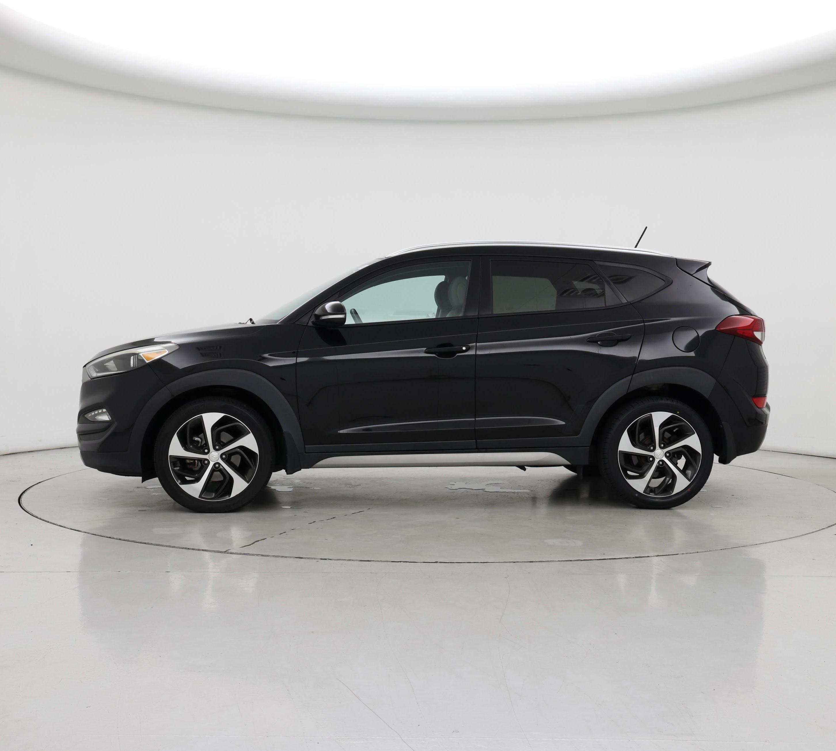 Thumbnail: 2017 Hyundai Tucson - 3
