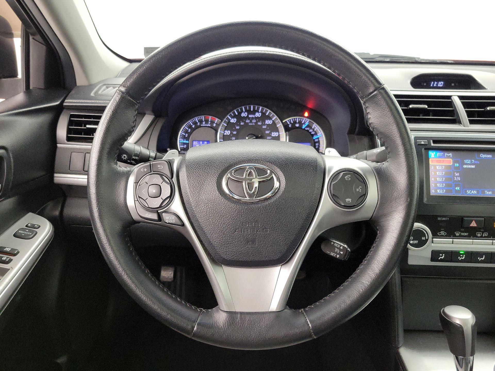 Thumbnail: 2014 Toyota Camry - 10