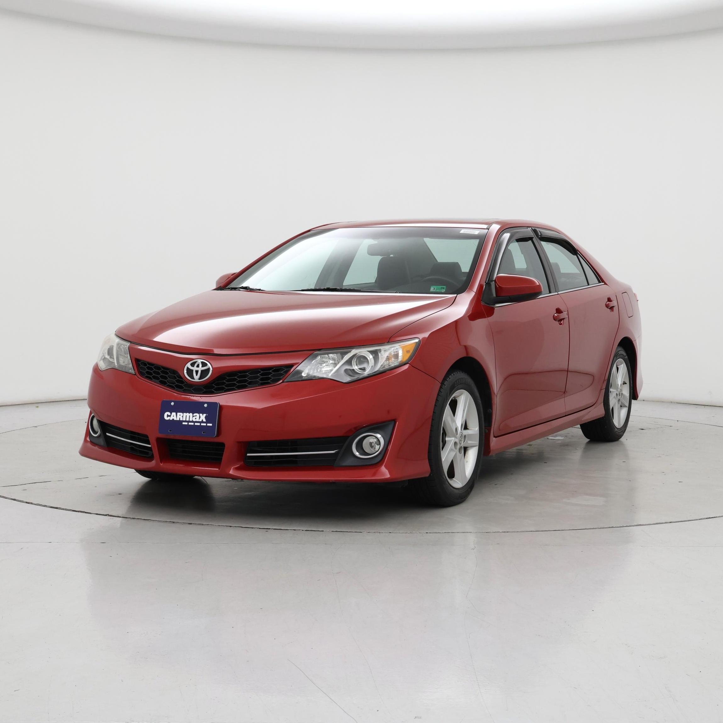 Thumbnail: 2014 Toyota Camry - 4