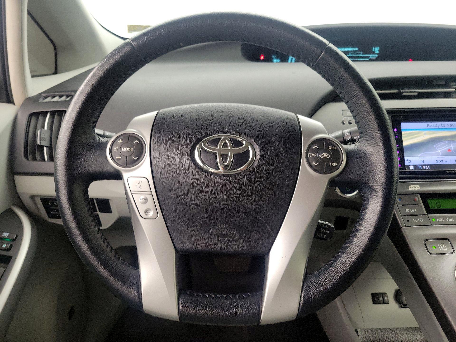 Thumbnail: 2015 Toyota Prius - 10