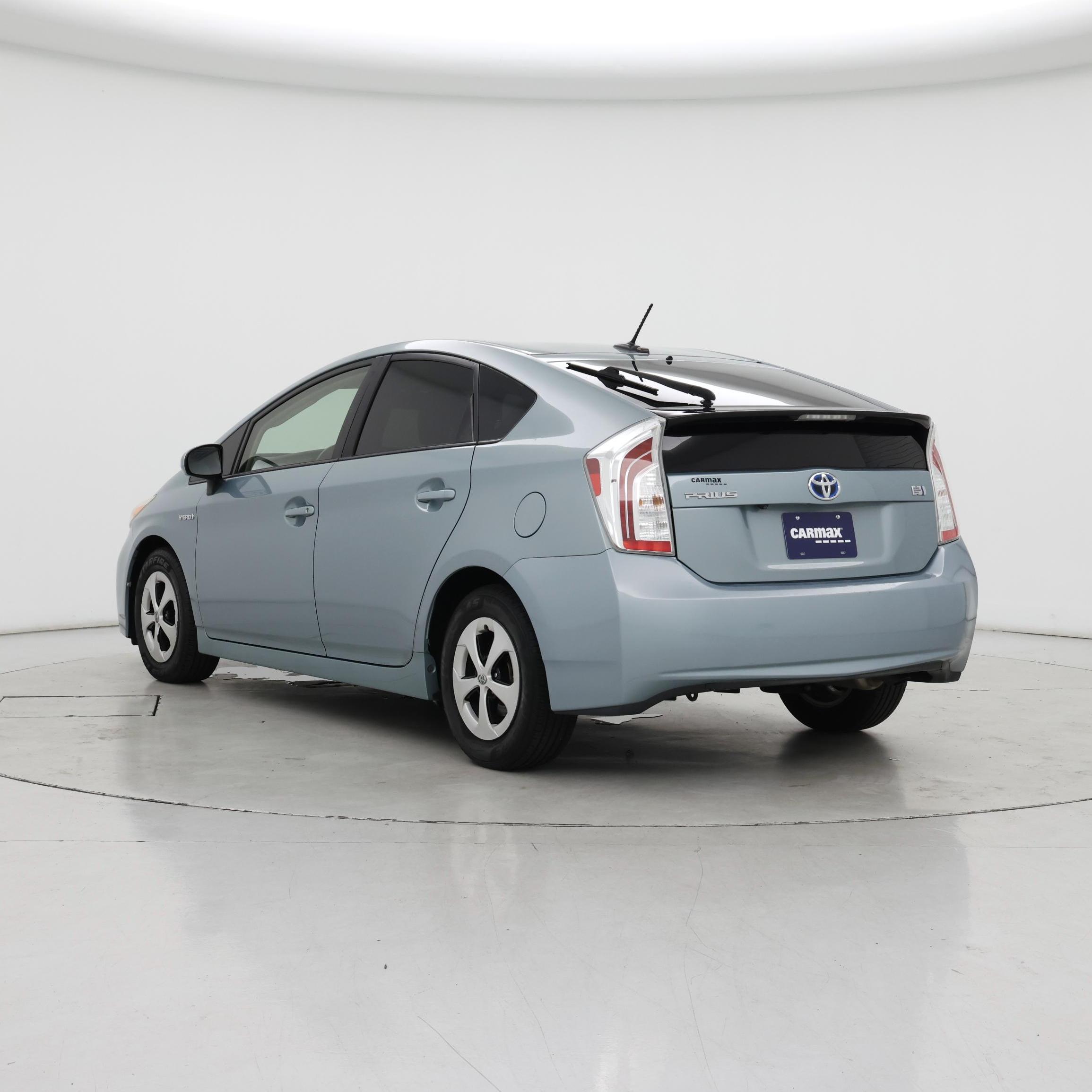 Thumbnail: 2015 Toyota Prius - 2