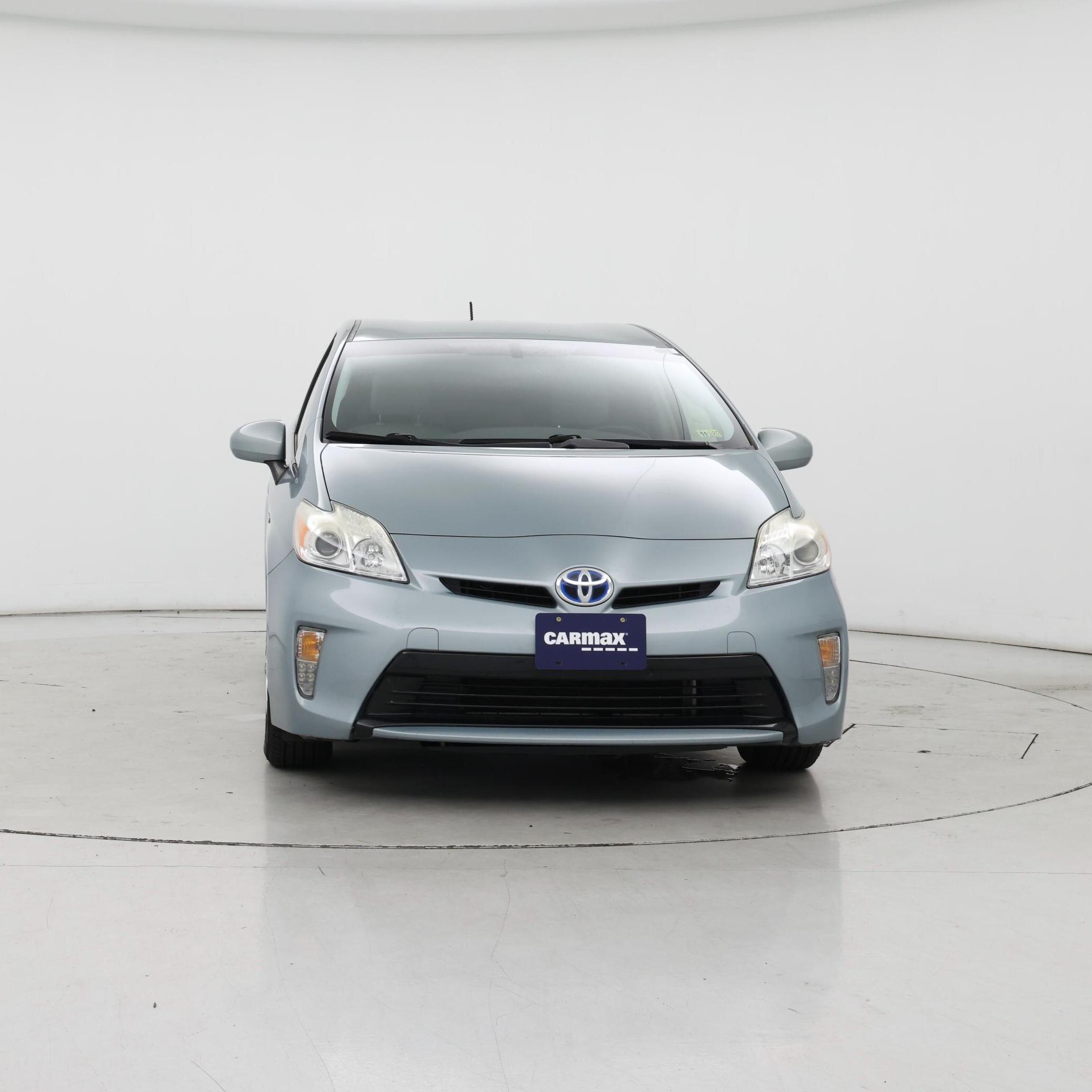 Thumbnail: 2015 Toyota Prius - 5