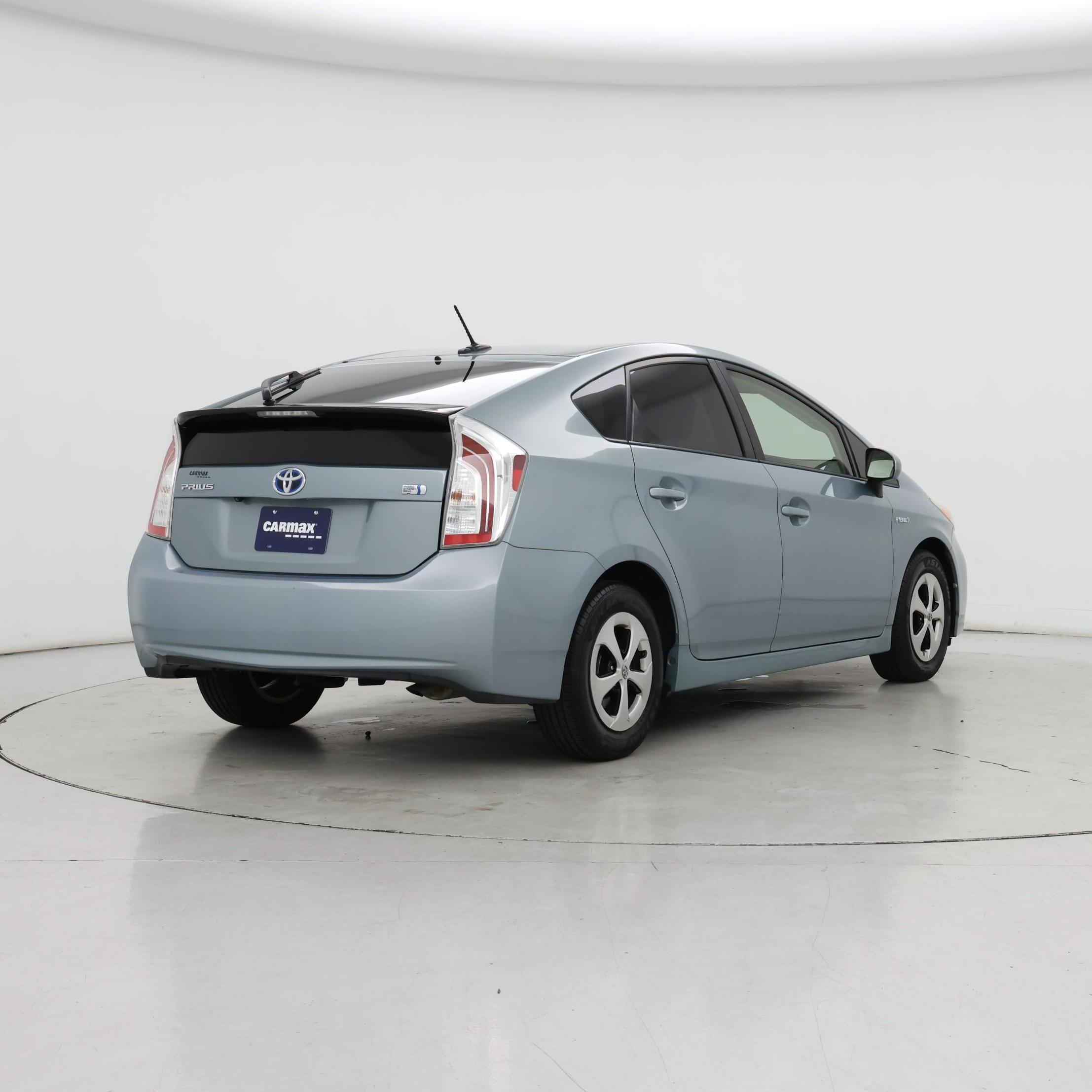 Thumbnail: 2015 Toyota Prius - 8