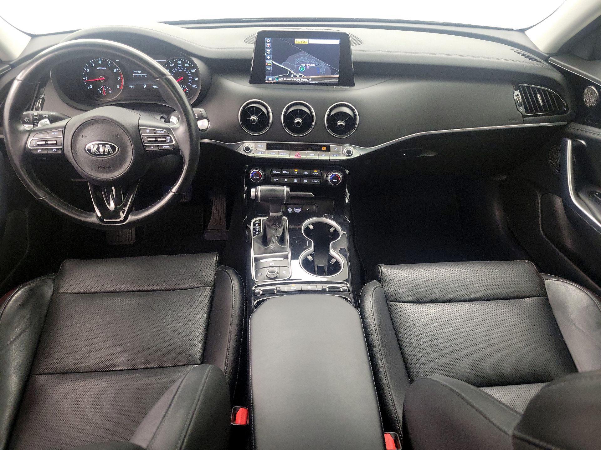 Thumbnail: 2018 Kia Stinger - 9