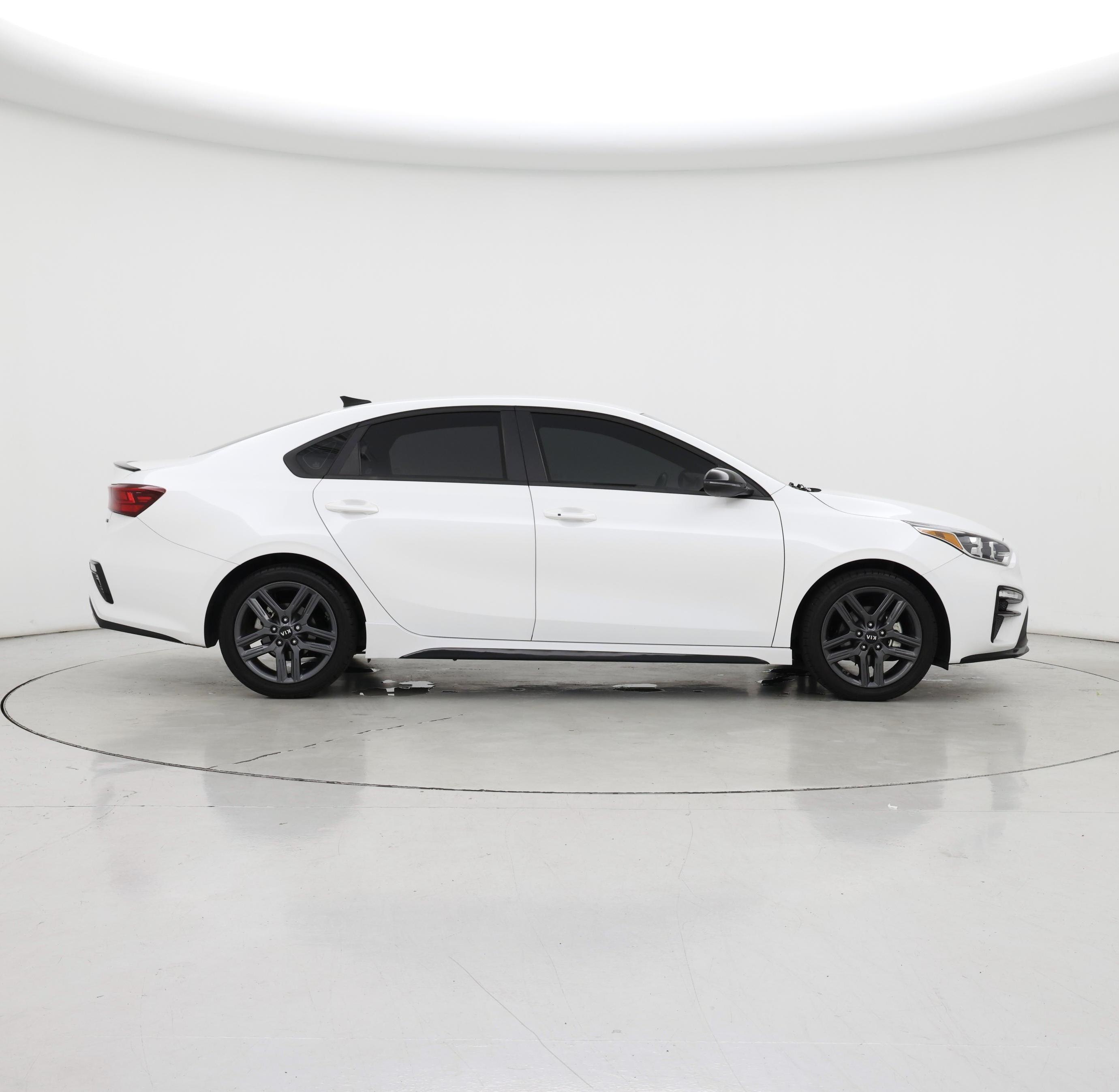Thumbnail: 2021 Kia Forte - 7