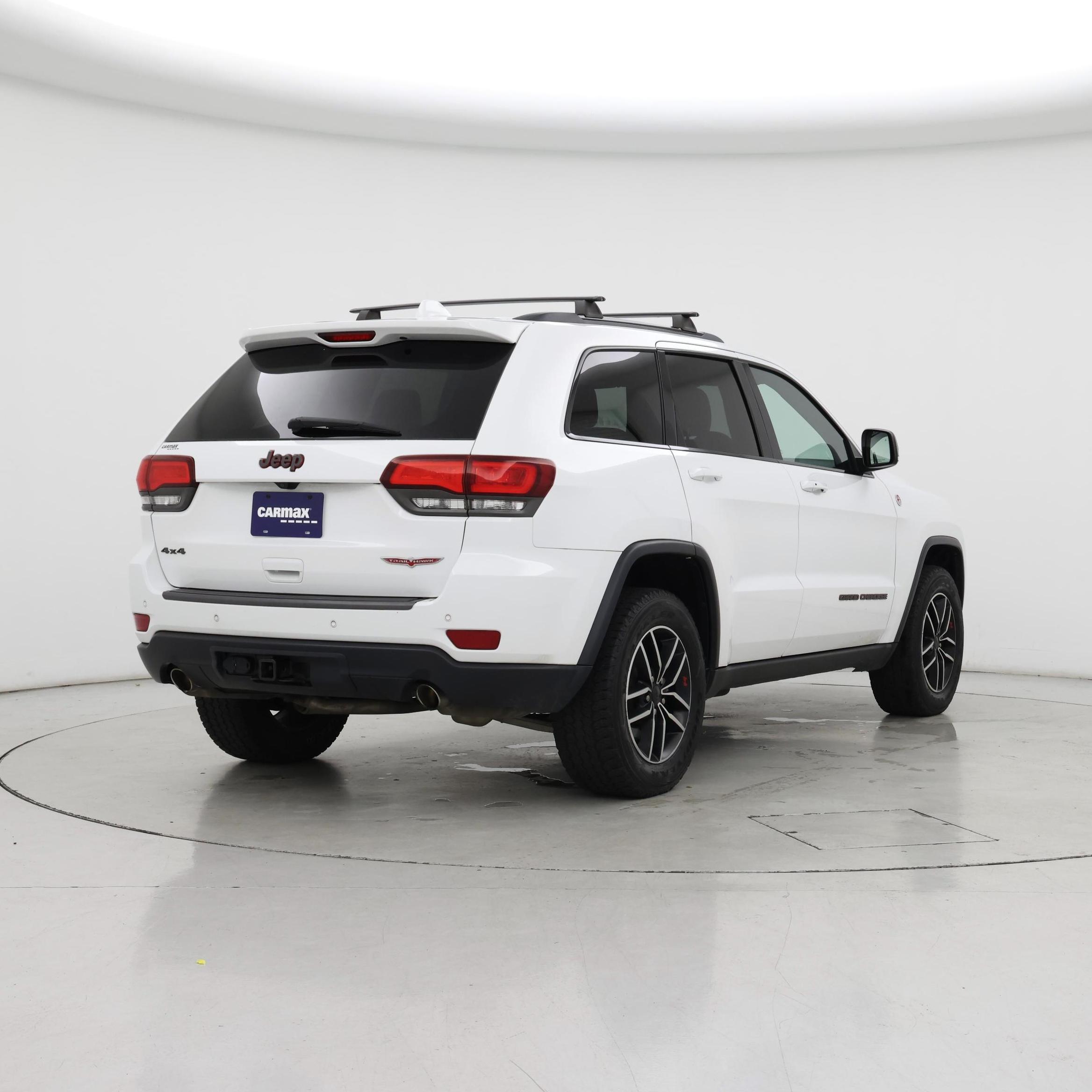 Thumbnail: 2019 Jeep Grand Cherokee - 8