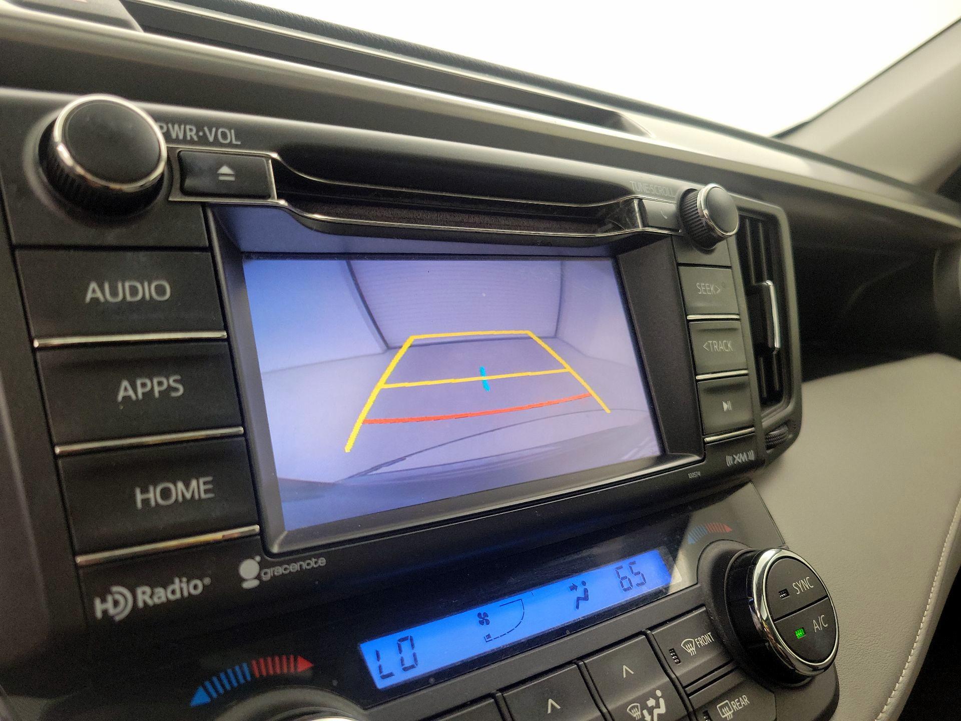 Thumbnail: 2016 Toyota RAV4 - 14