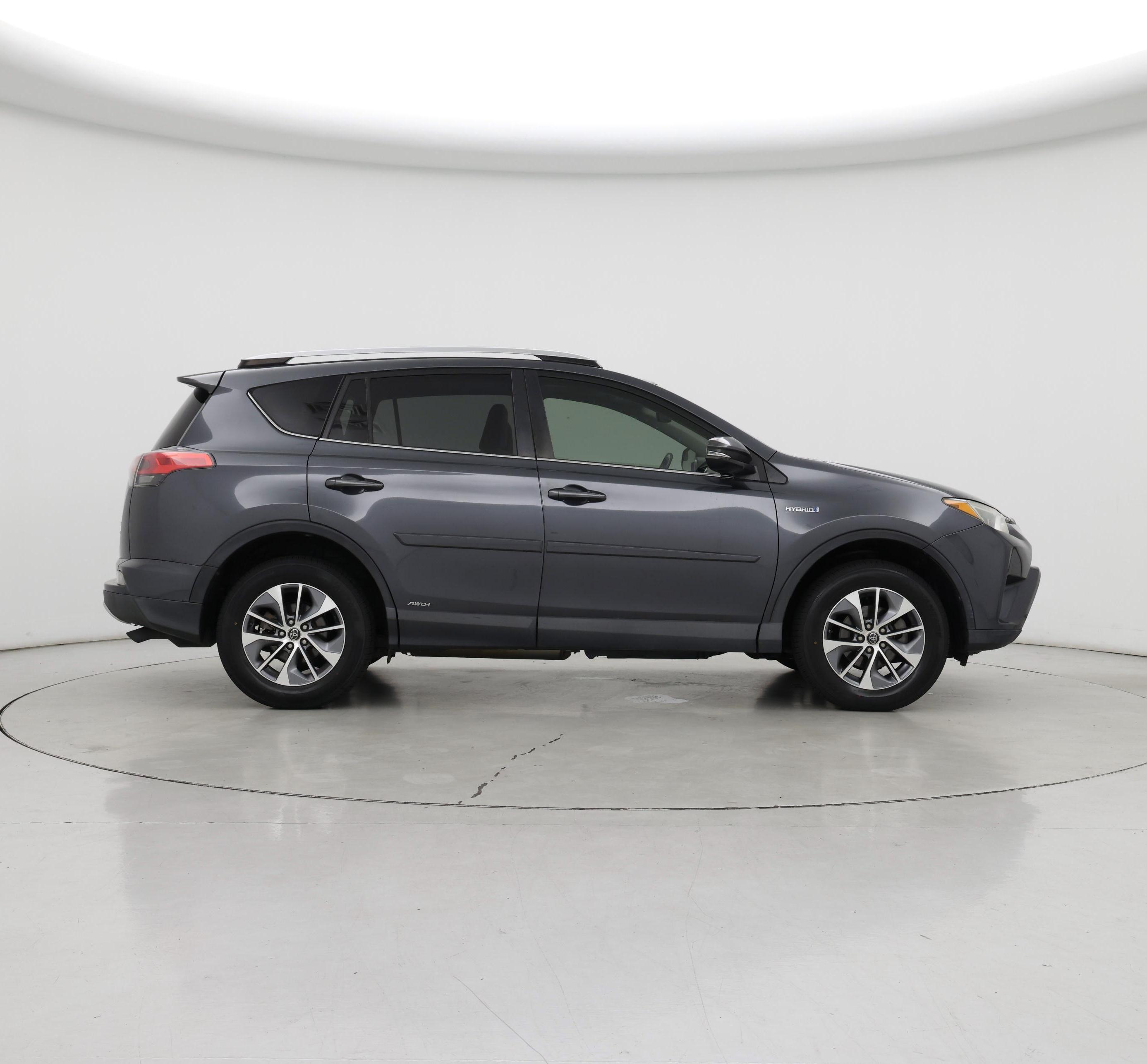 Thumbnail: 2016 Toyota RAV4 - 7