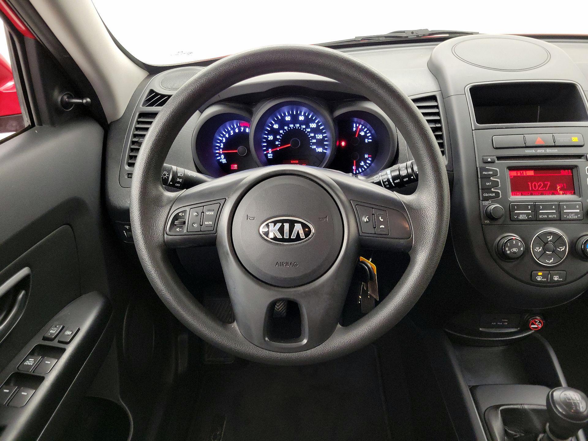 Thumbnail: 2013 Kia Soul - 10