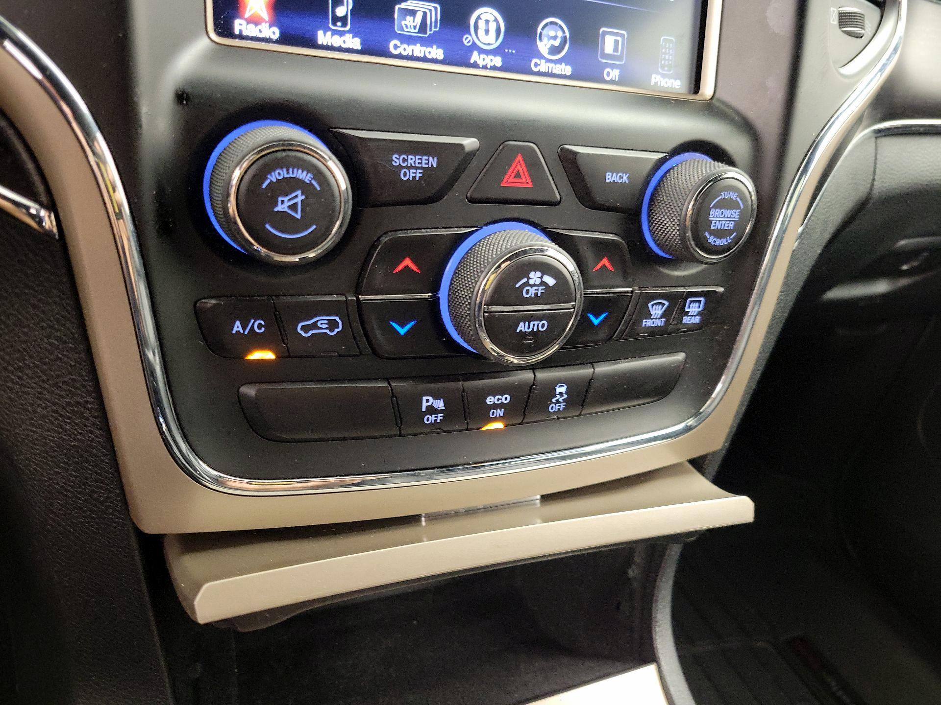 Thumbnail: 2014 Jeep Grand Cherokee - 16