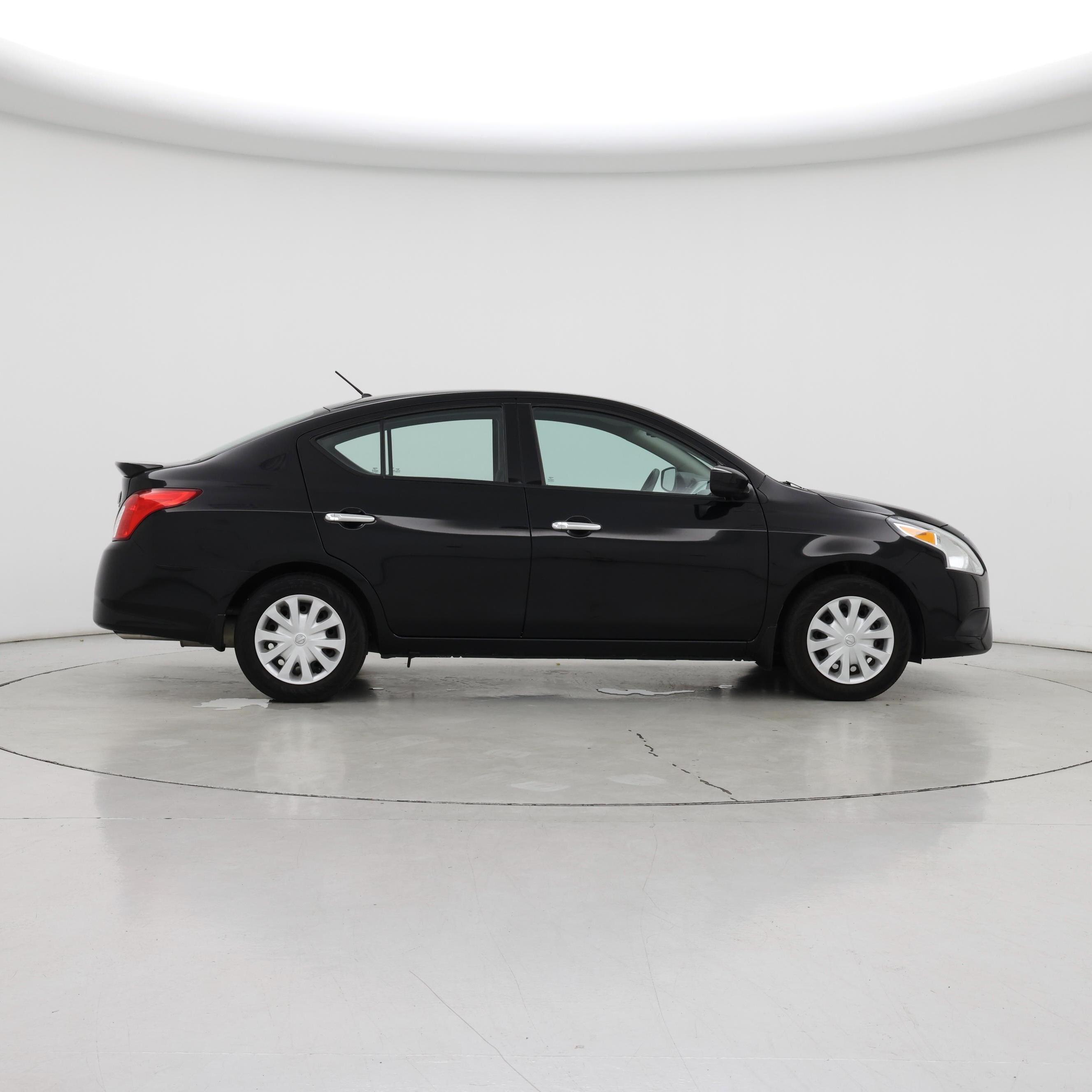 Thumbnail: 2019 Nissan Versa - 7