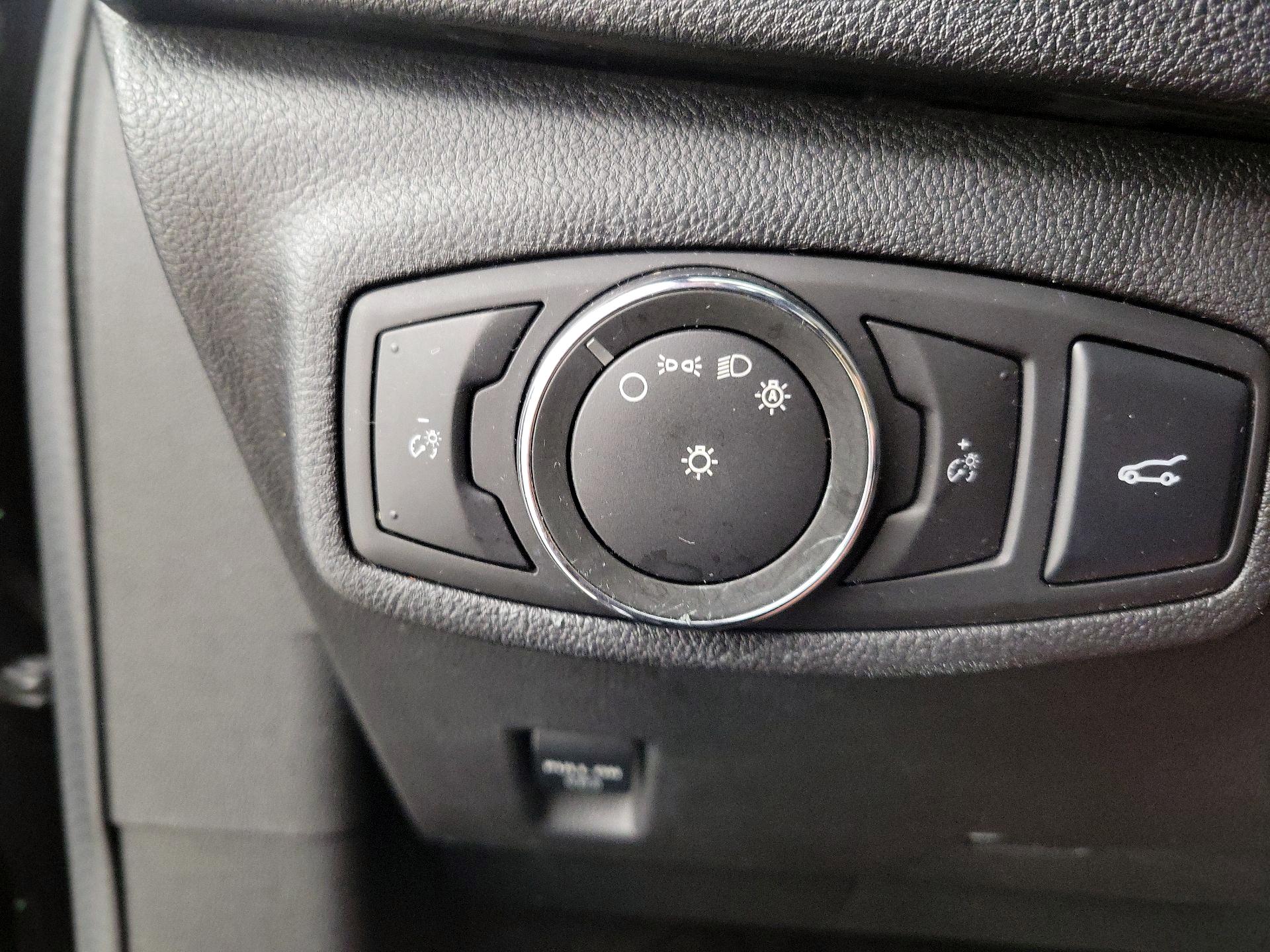 Thumbnail: 2017 Lincoln MKC - 13