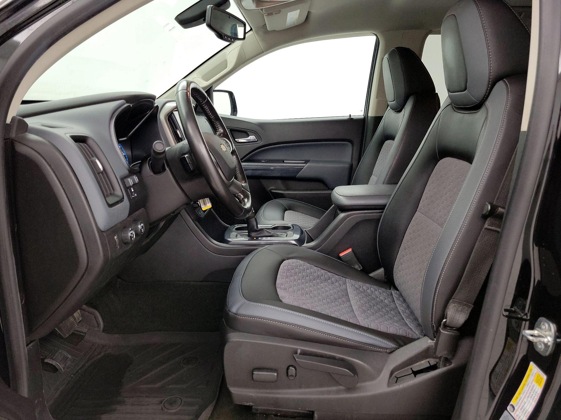 Thumbnail: 2017 Chevrolet Colorado - 11