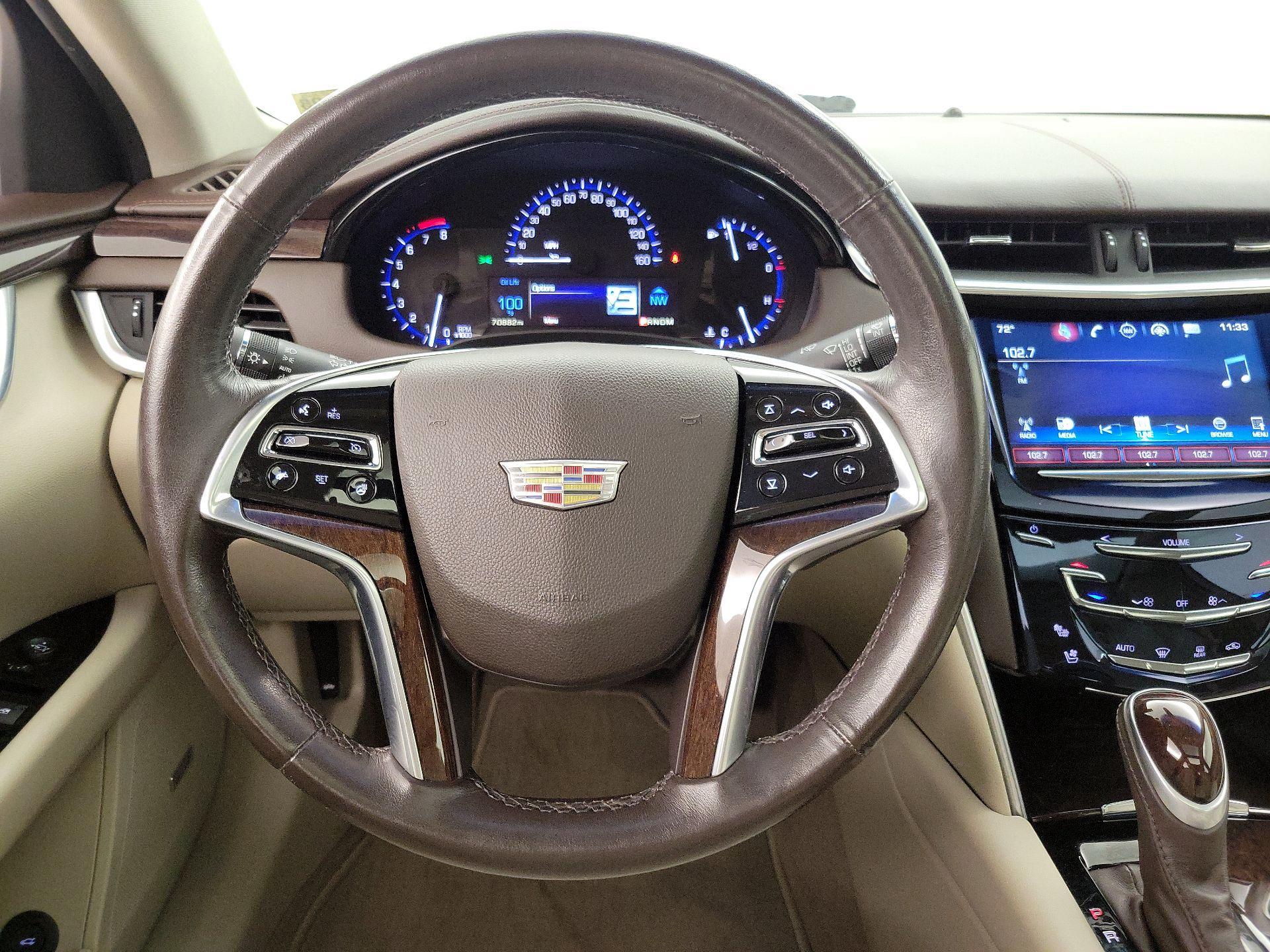 Thumbnail: 2016 Cadillac XTS - 10