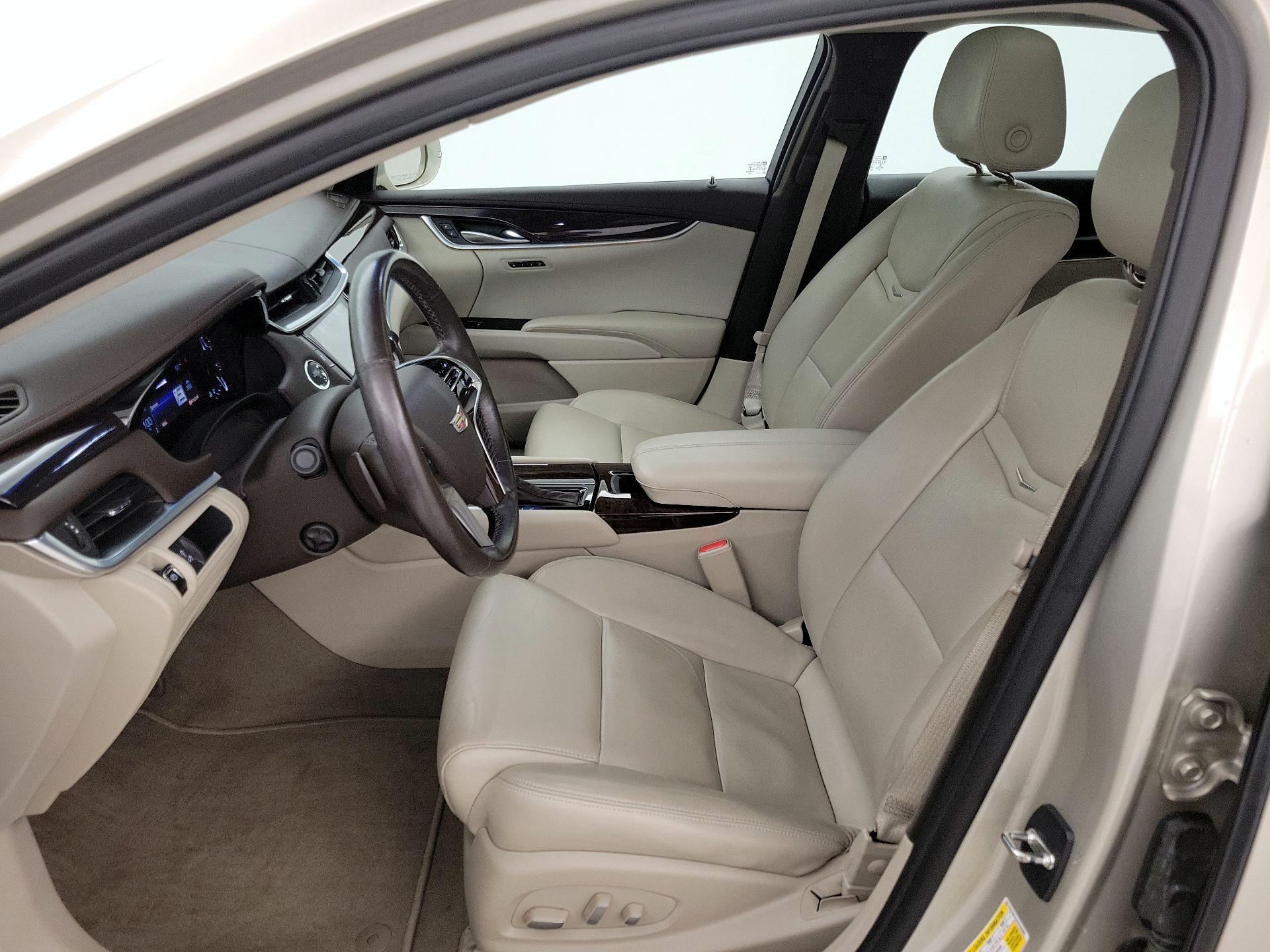 Thumbnail: 2016 Cadillac XTS - 11