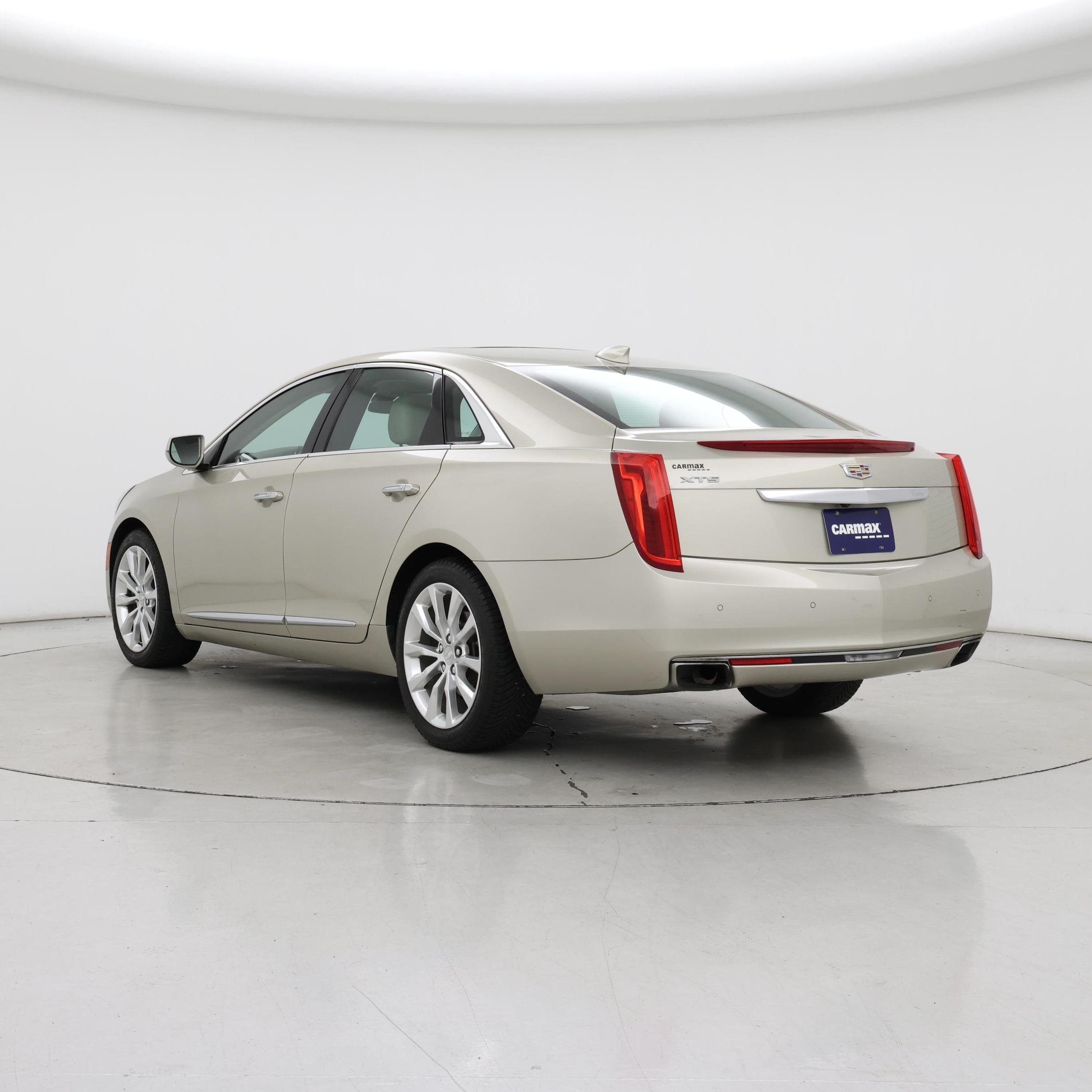 Thumbnail: 2016 Cadillac XTS - 2