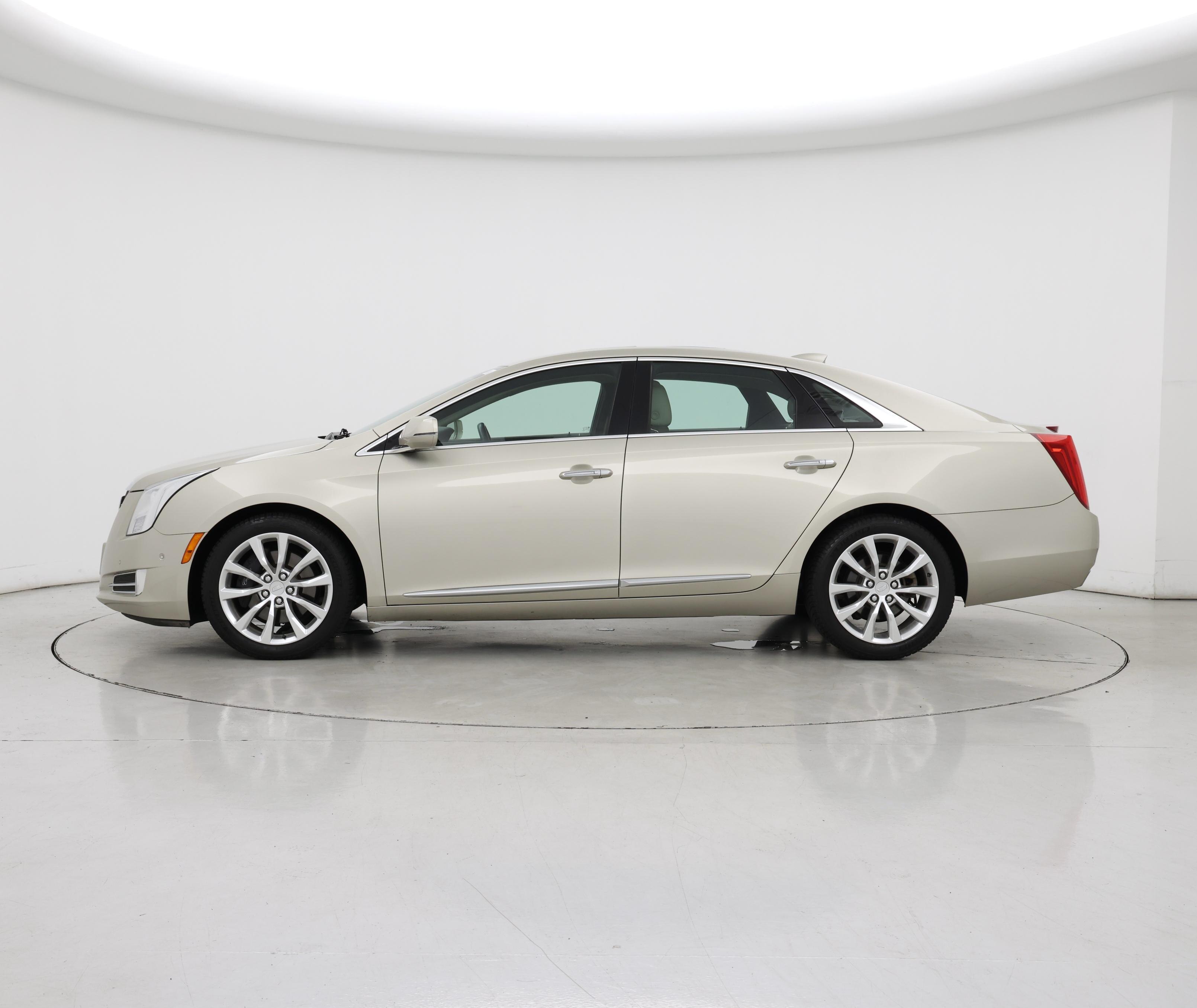Thumbnail: 2016 Cadillac XTS - 3