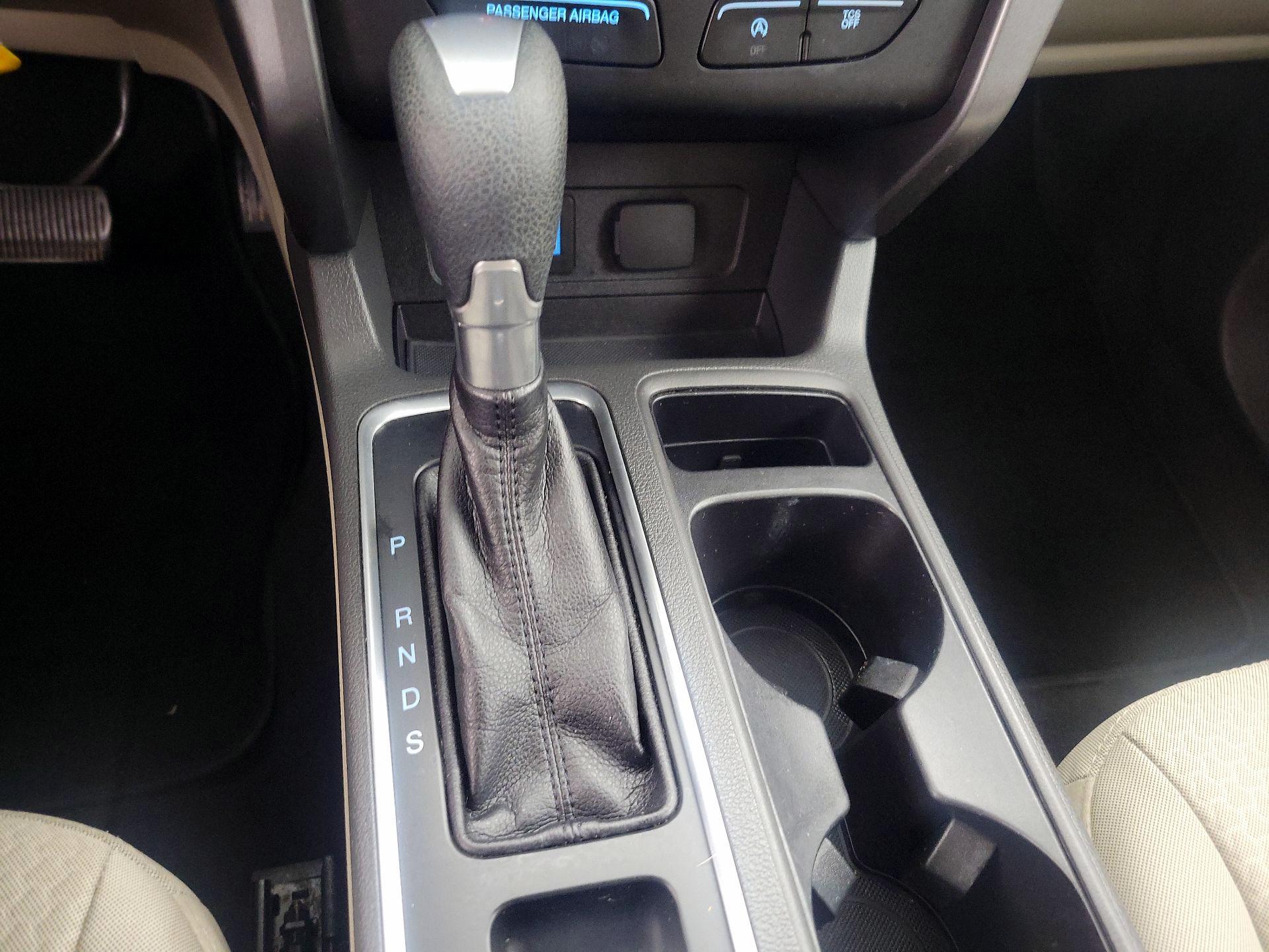 Thumbnail: 2017 Ford Escape - 17