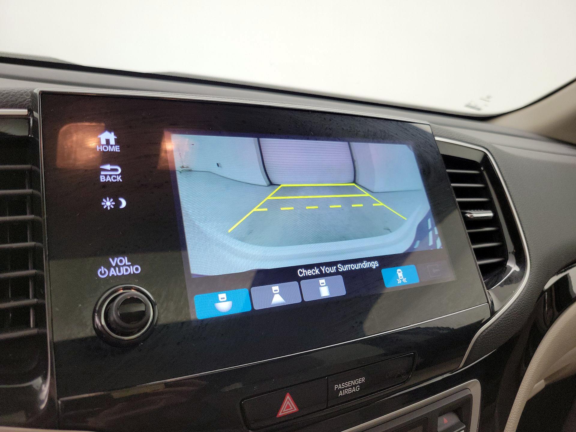 Thumbnail: 2021 Honda Pilot - 15