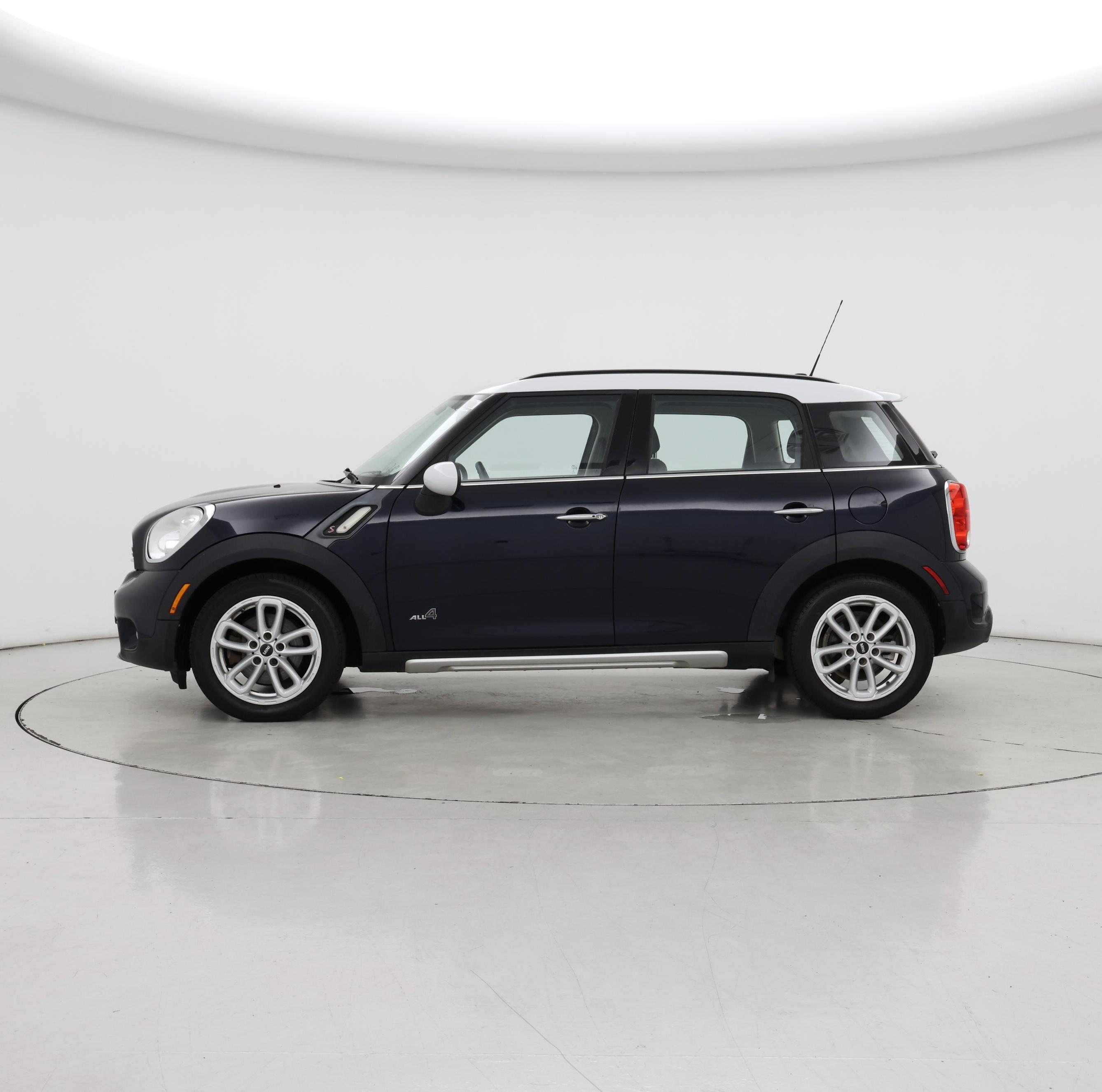 Thumbnail: 2015 MINI Cooper Countryman - 3
