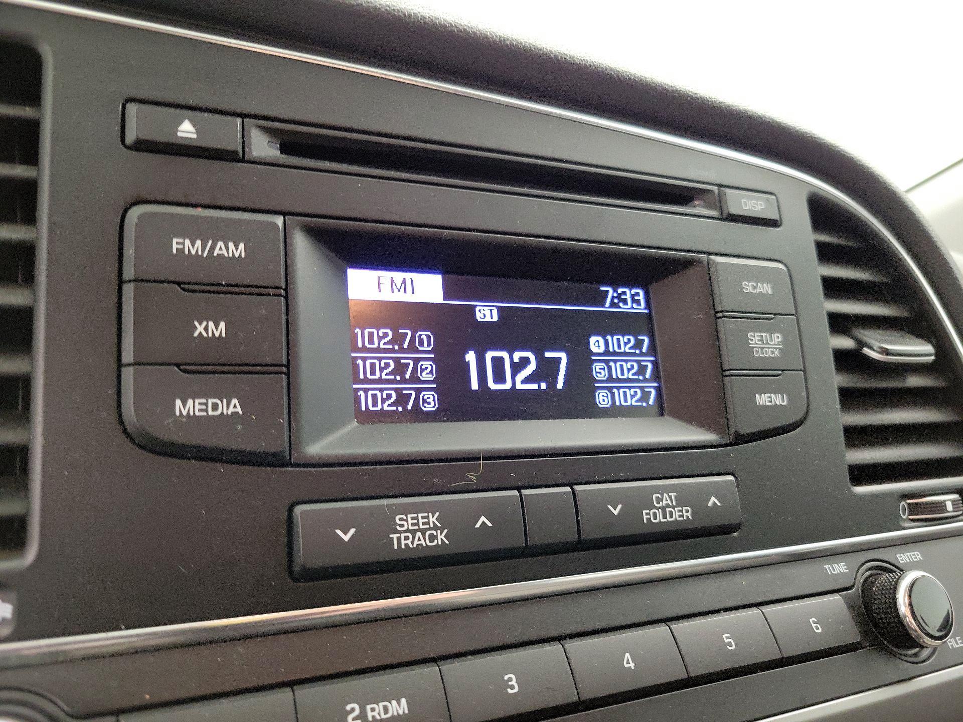 Thumbnail: 2017 Hyundai Elantra - 14