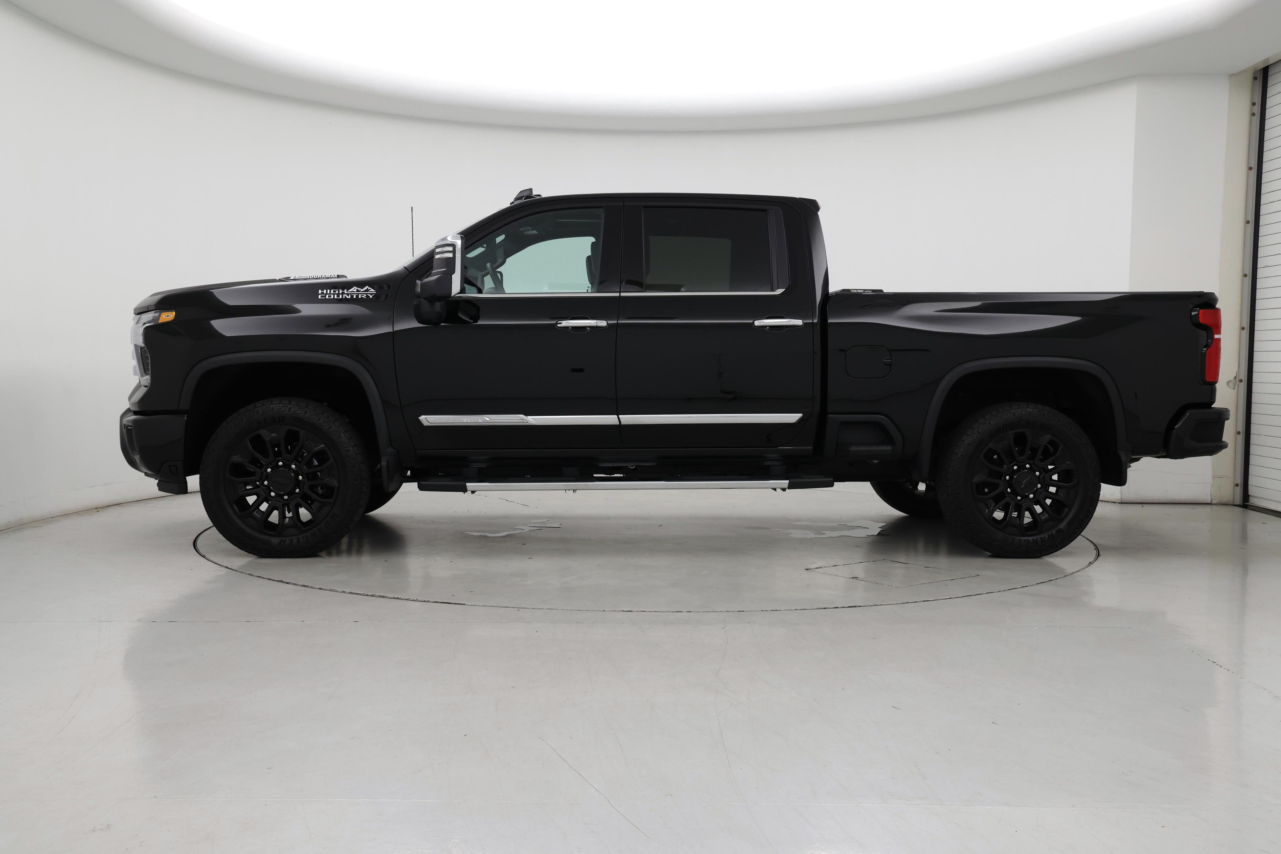 Thumbnail: 2025 Chevrolet Silverado 2500 - 3