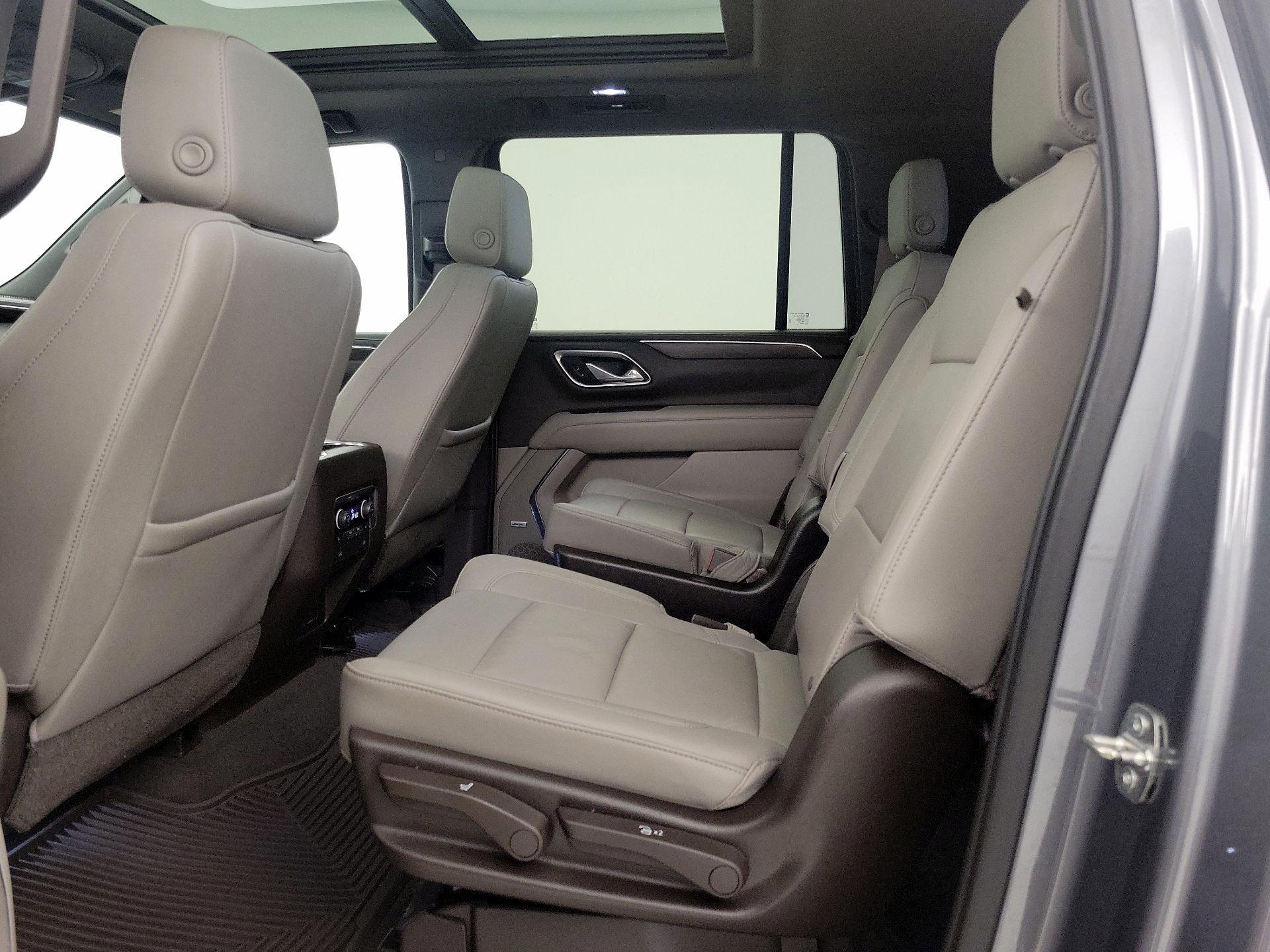 Thumbnail: 2021 Chevrolet Suburban - 20