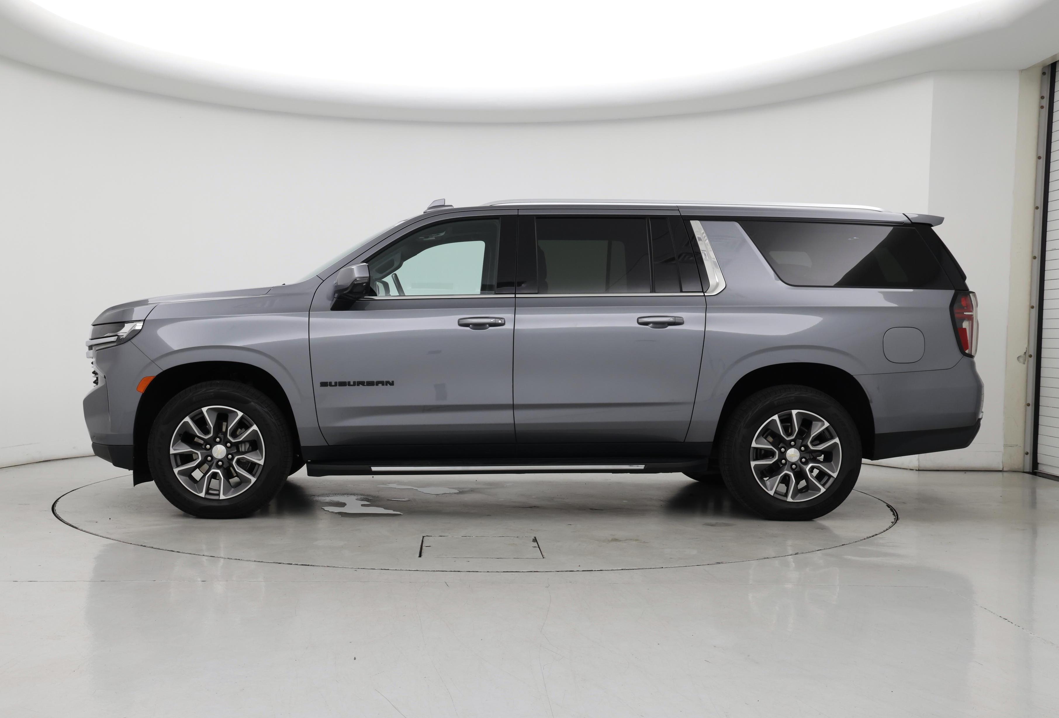 Thumbnail: 2021 Chevrolet Suburban - 3
