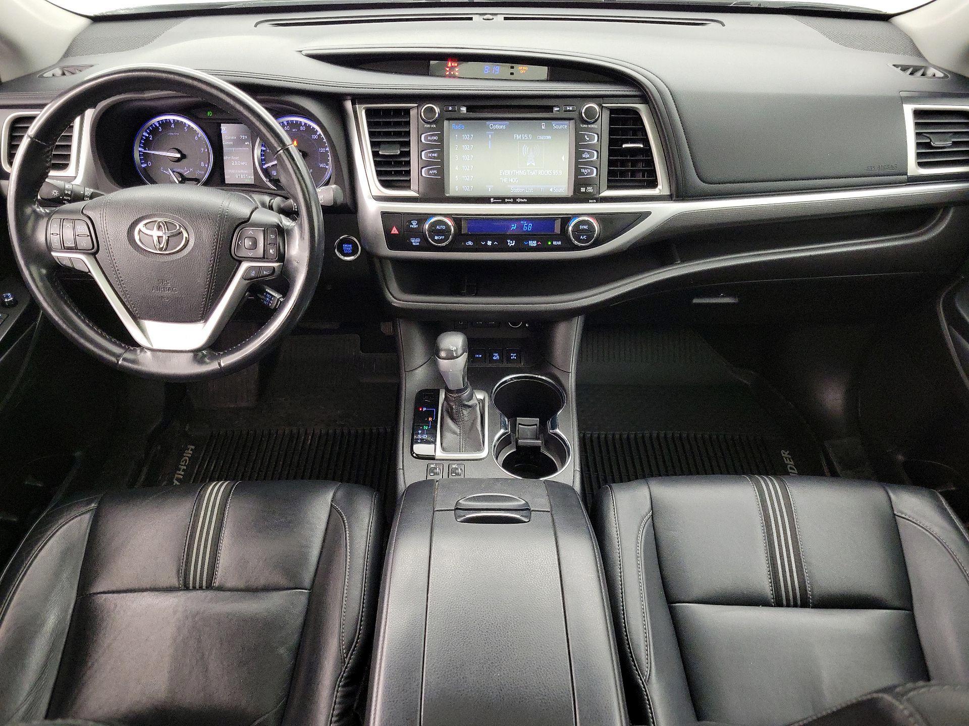 Thumbnail: 2018 Toyota Highlander - 9