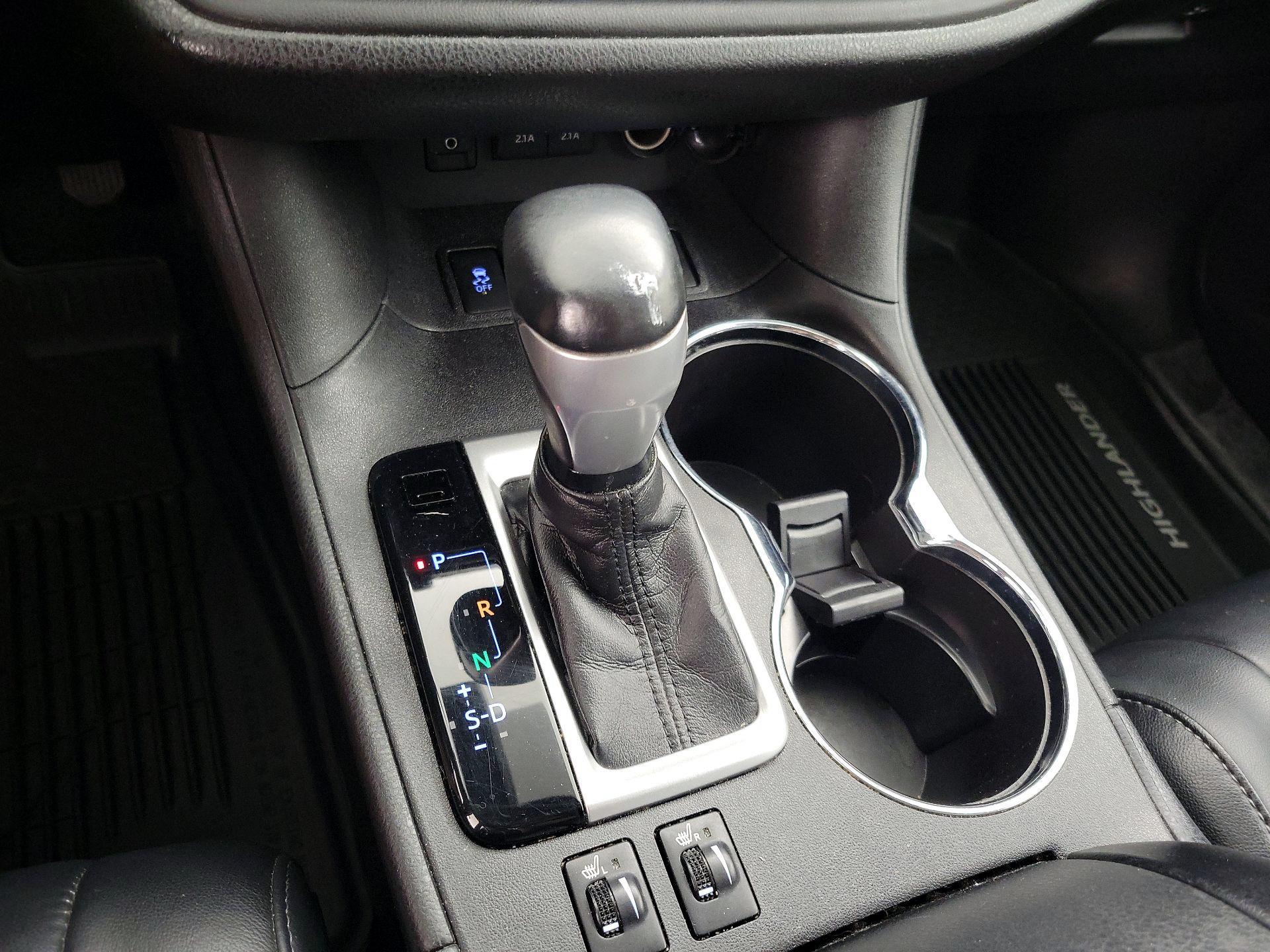 Thumbnail: 2018 Toyota Highlander - 17