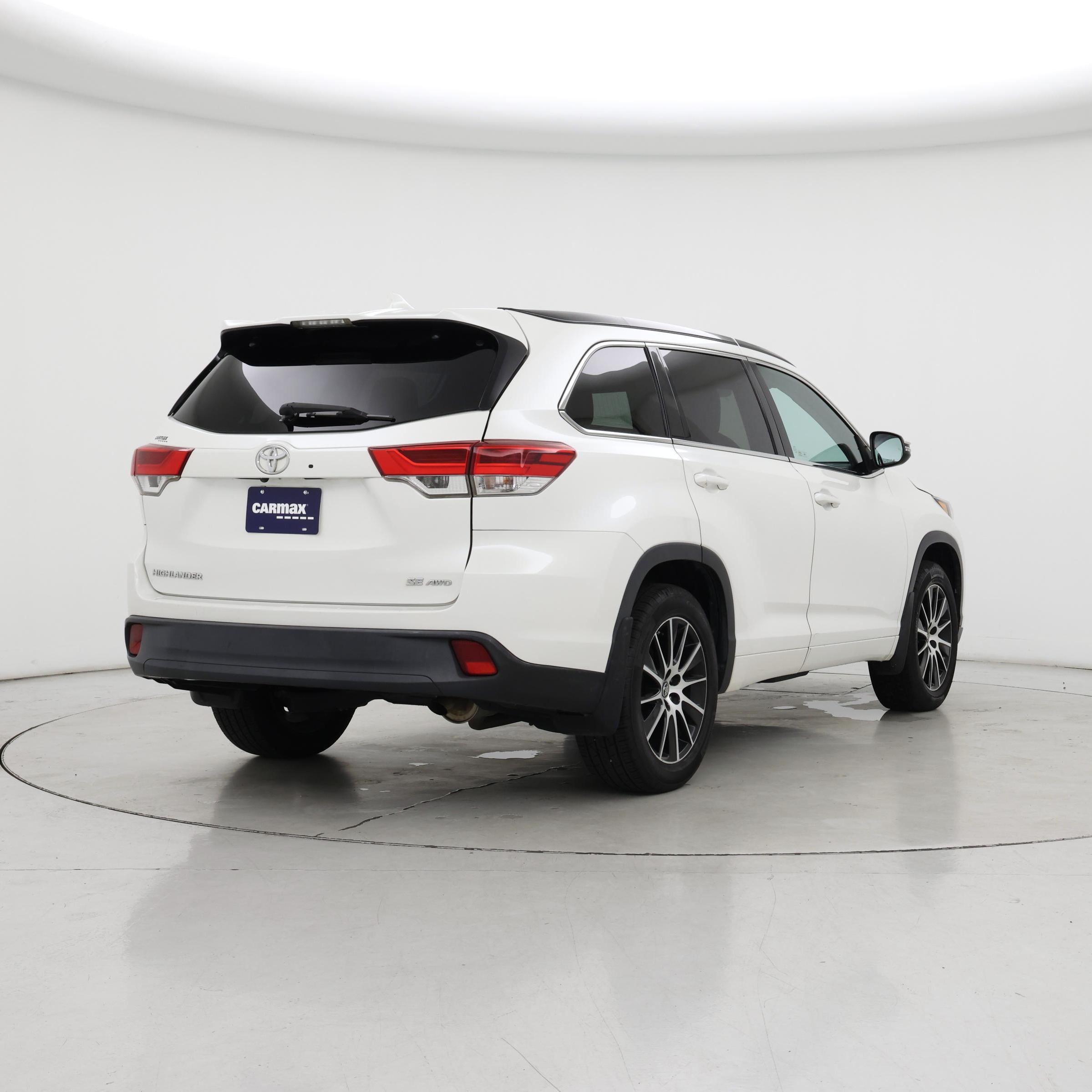 Thumbnail: 2018 Toyota Highlander - 8