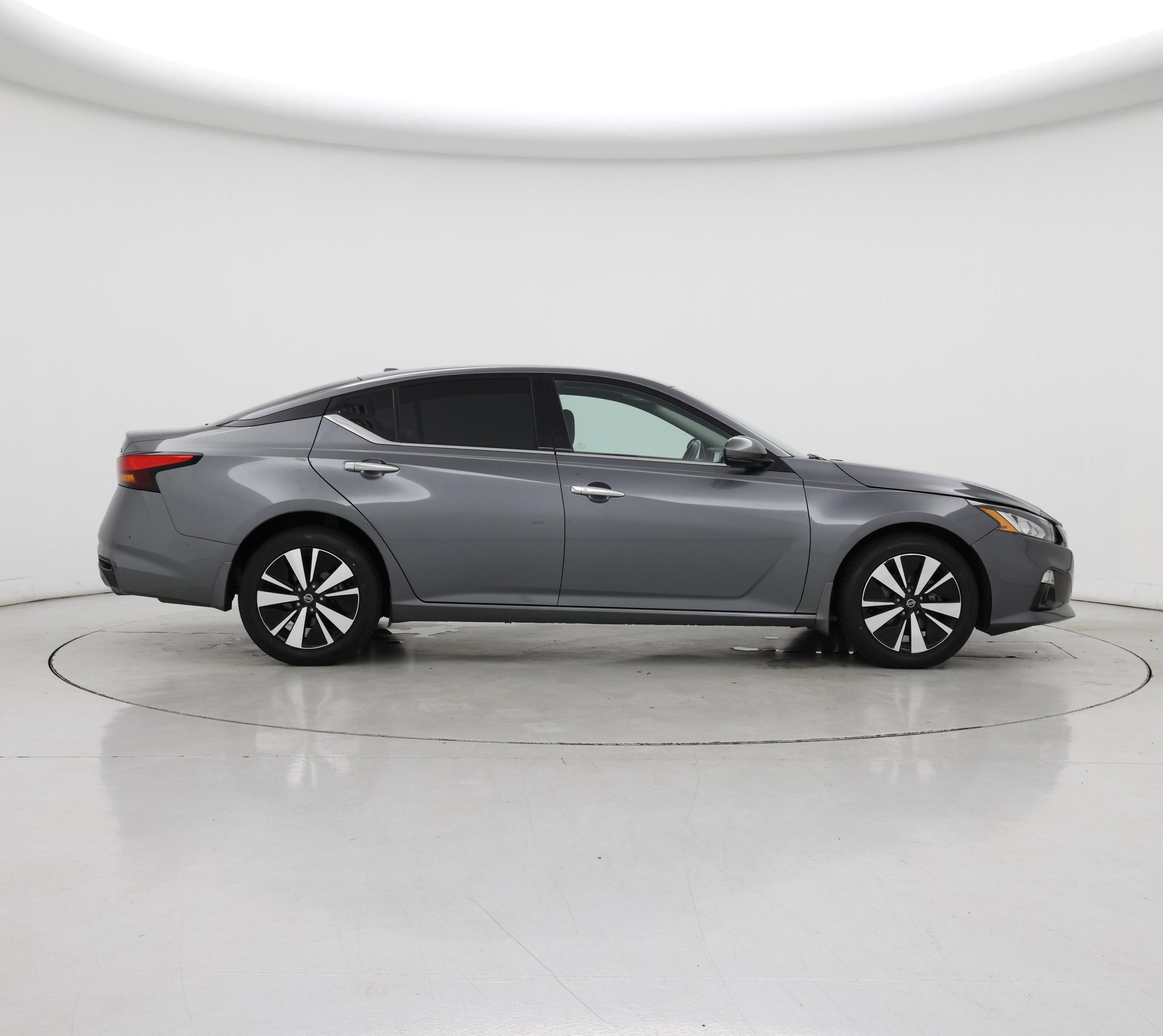 Thumbnail: 2020 Nissan Altima - 7
