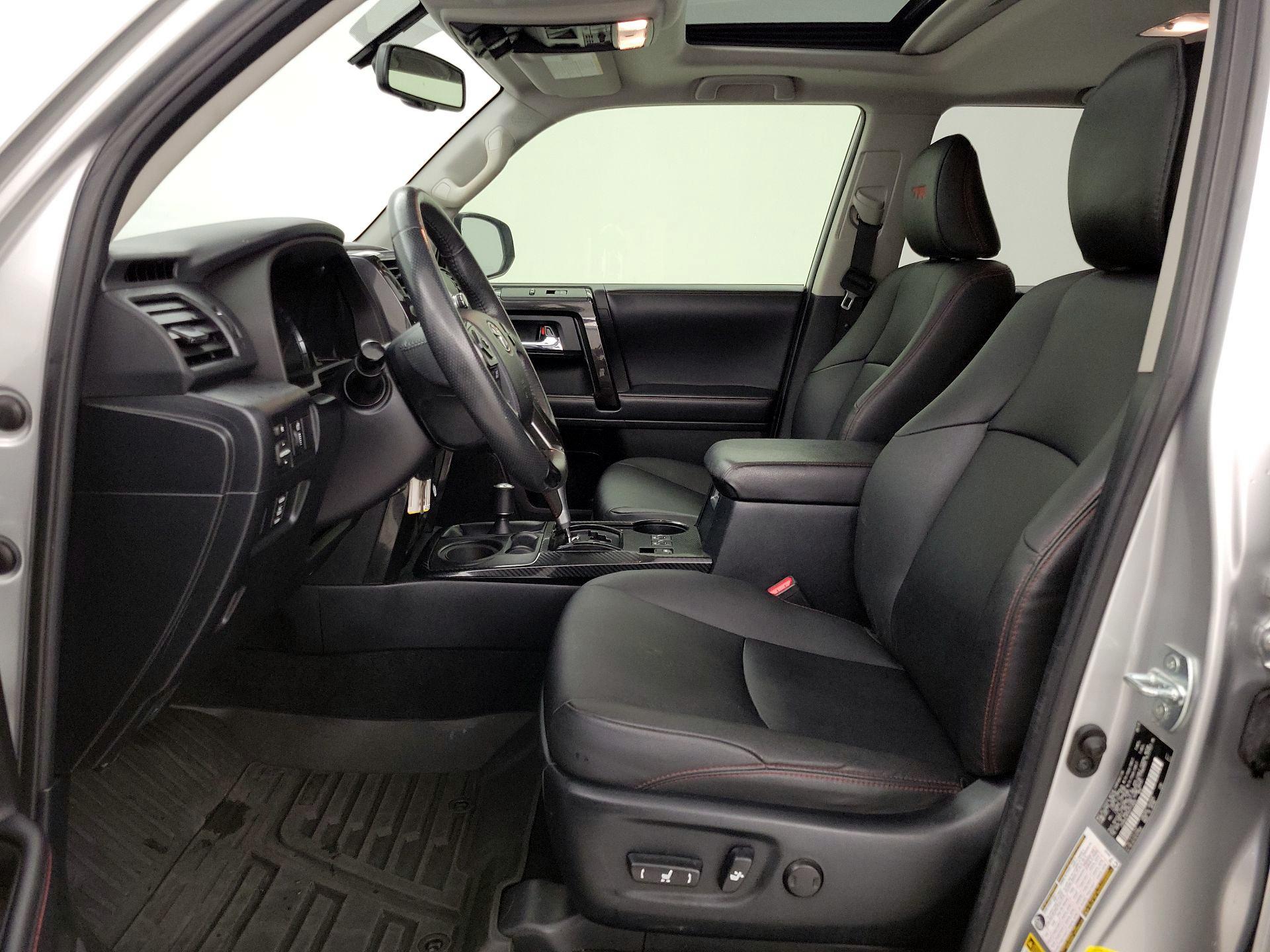 Thumbnail: 2019 Toyota 4Runner - 11