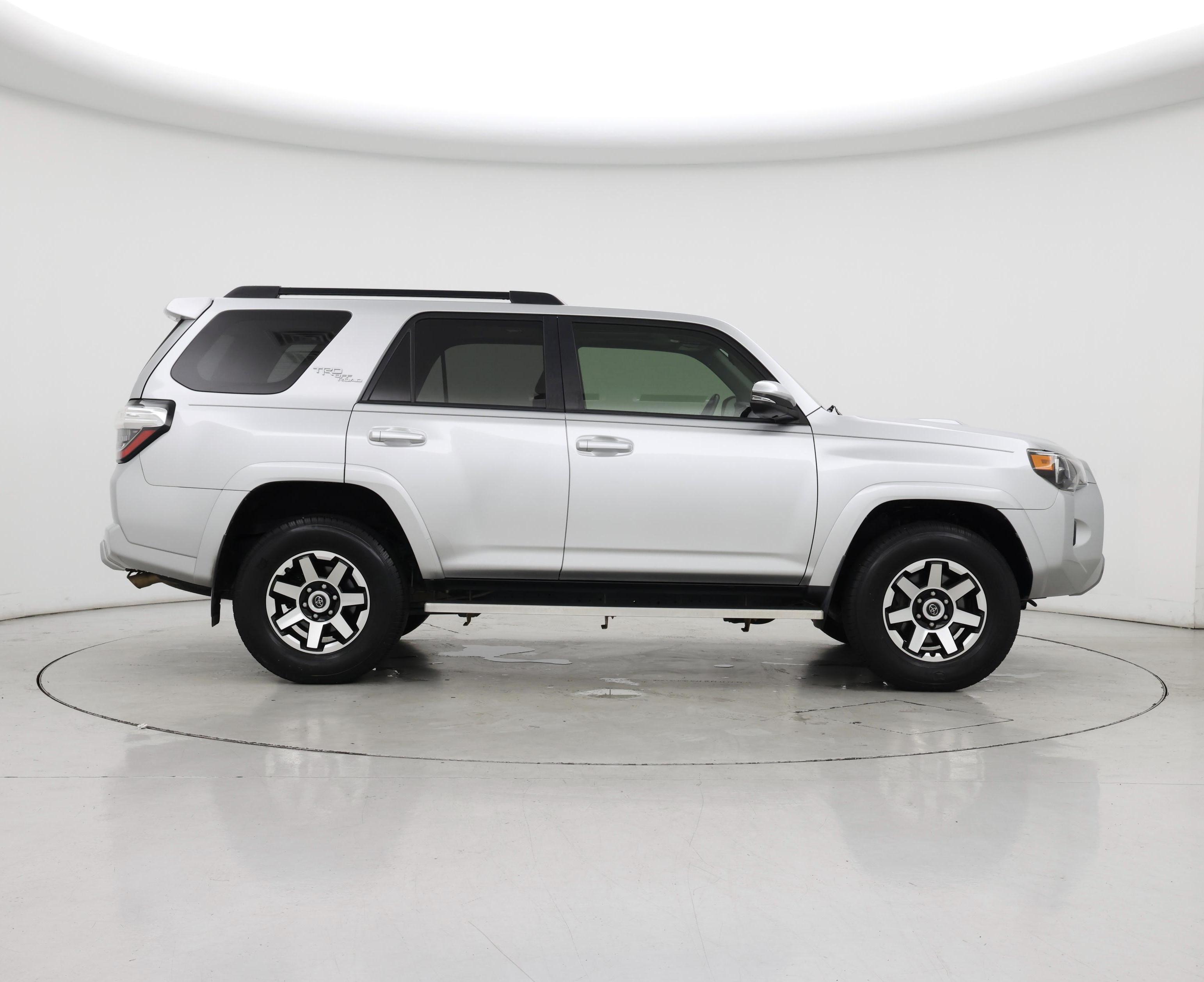 Thumbnail: 2019 Toyota 4Runner - 7
