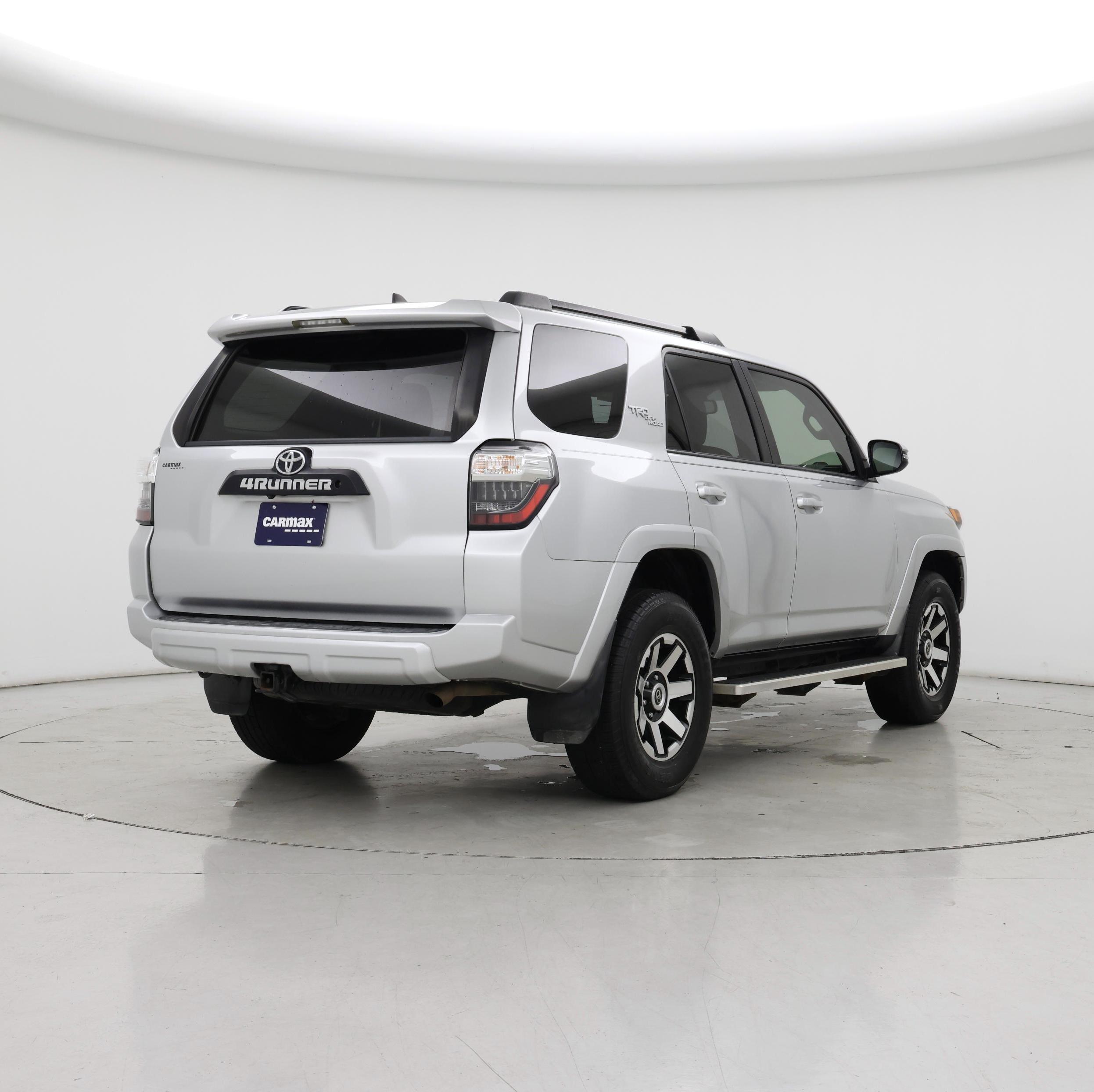 Thumbnail: 2019 Toyota 4Runner - 8