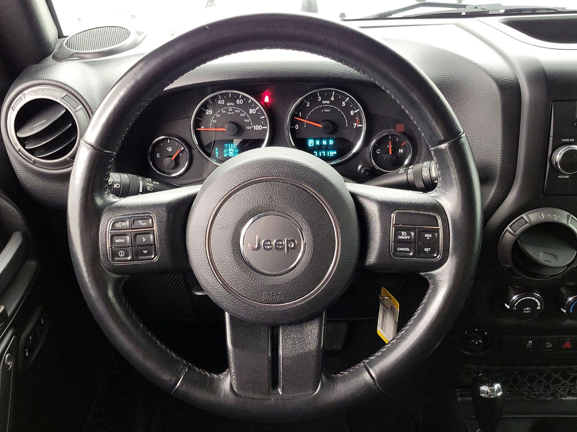 Thumbnail: 2017 Jeep Wrangler - 10