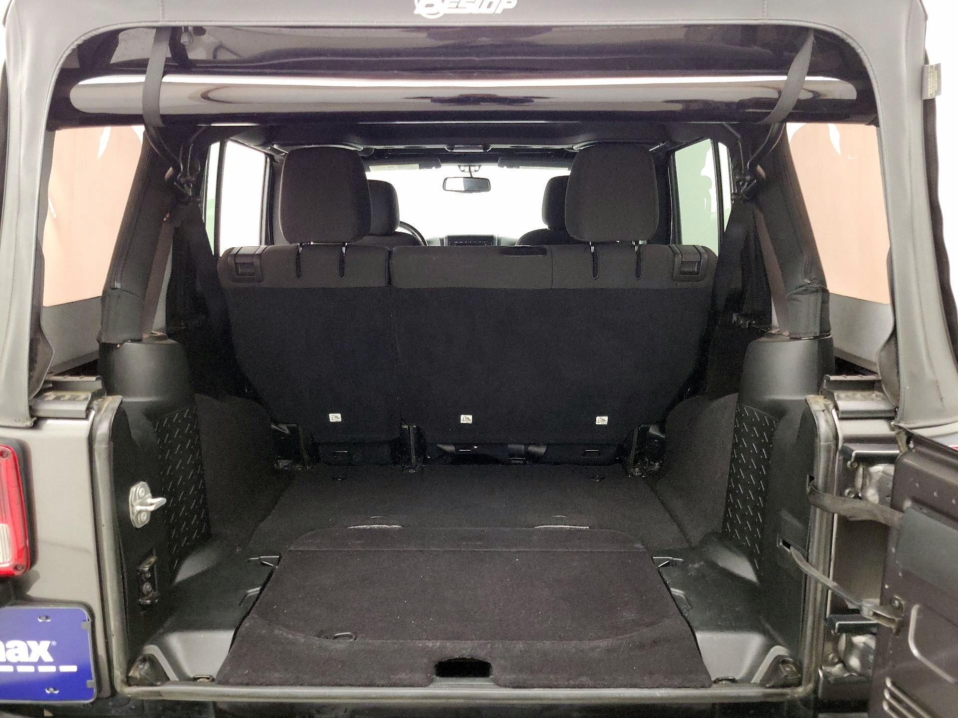 Thumbnail: 2017 Jeep Wrangler - 18