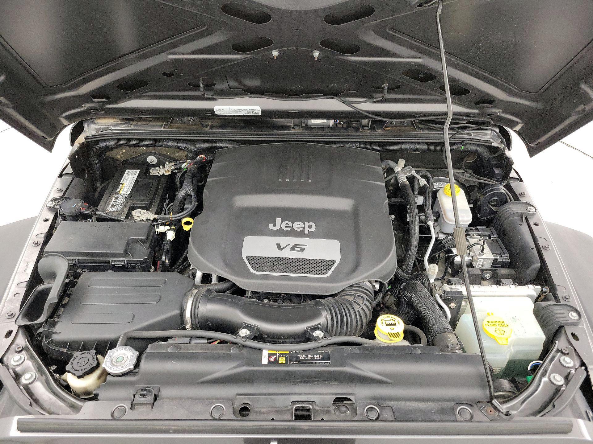 Thumbnail: 2017 Jeep Wrangler - 19