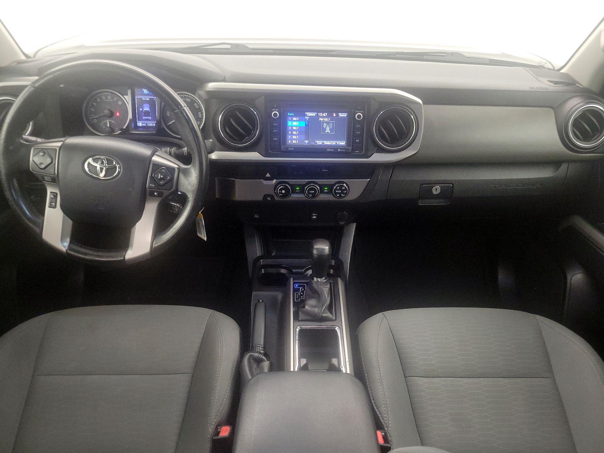 Thumbnail: 2017 Toyota Tacoma - 9