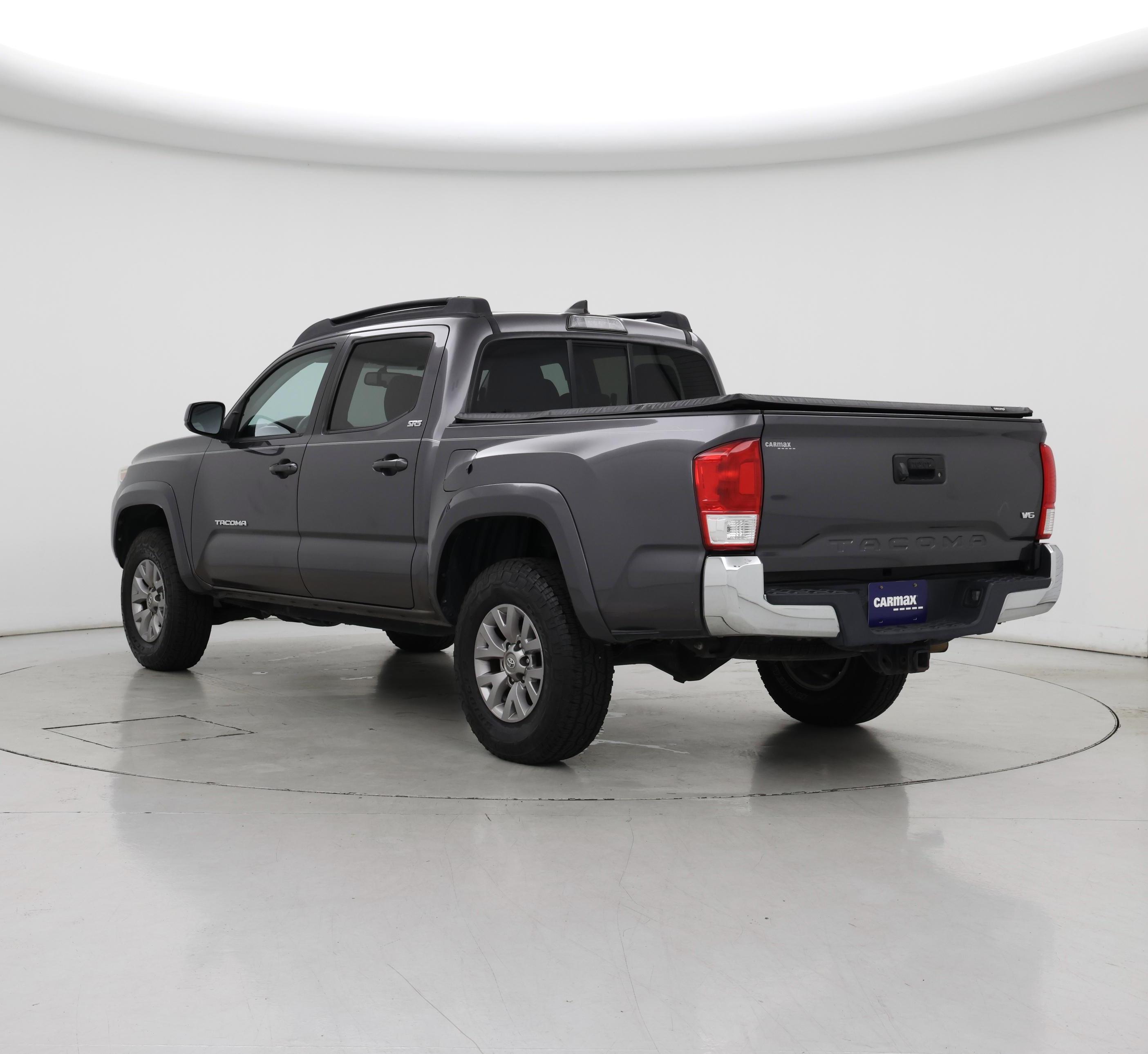 Thumbnail: 2017 Toyota Tacoma - 2